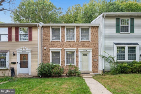 Photo of 19904 Buhrstone Drive, GAITHERSBURG, MD 20886 (MLS # MDMC2256910)