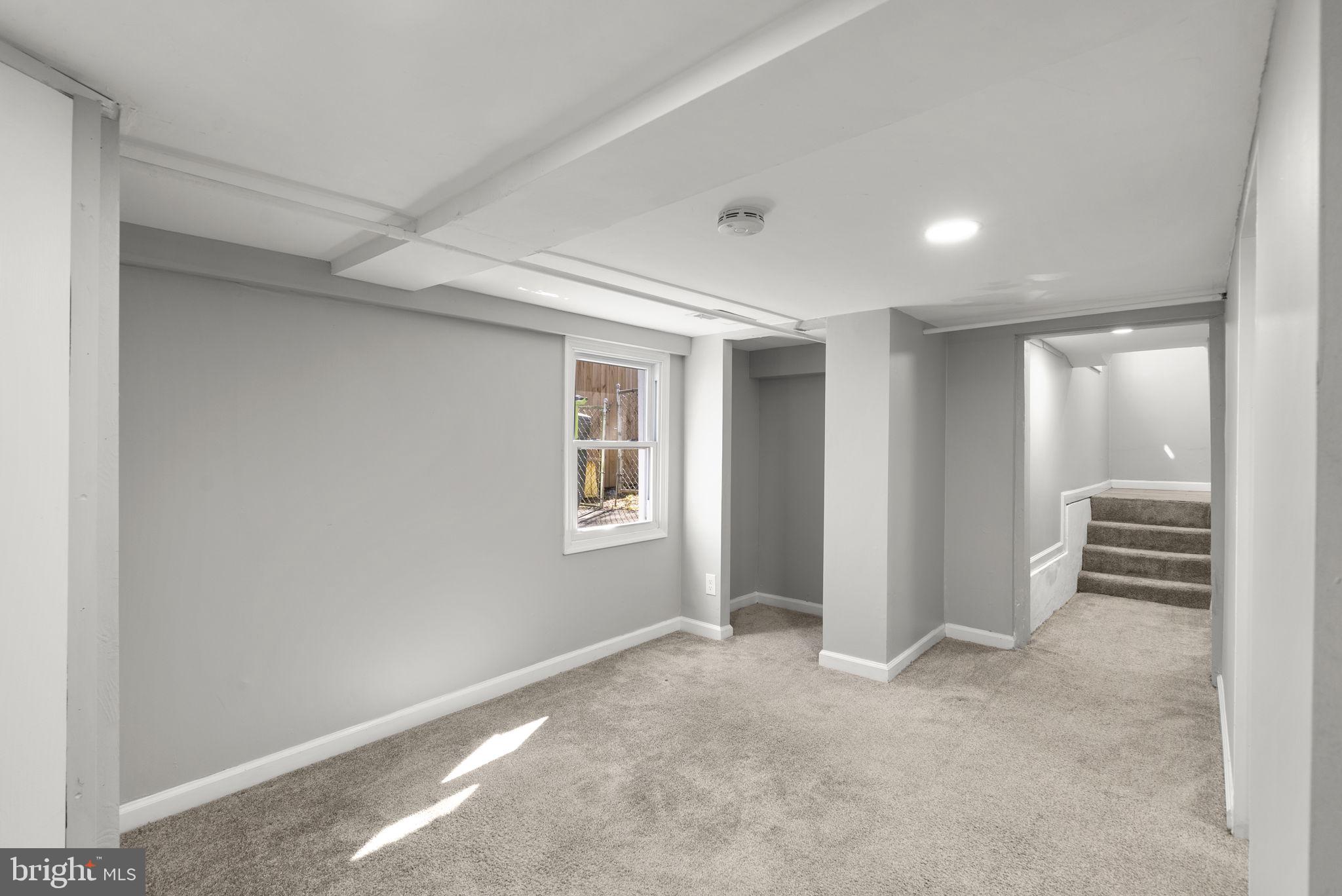 COLMAR MANOR - Residential