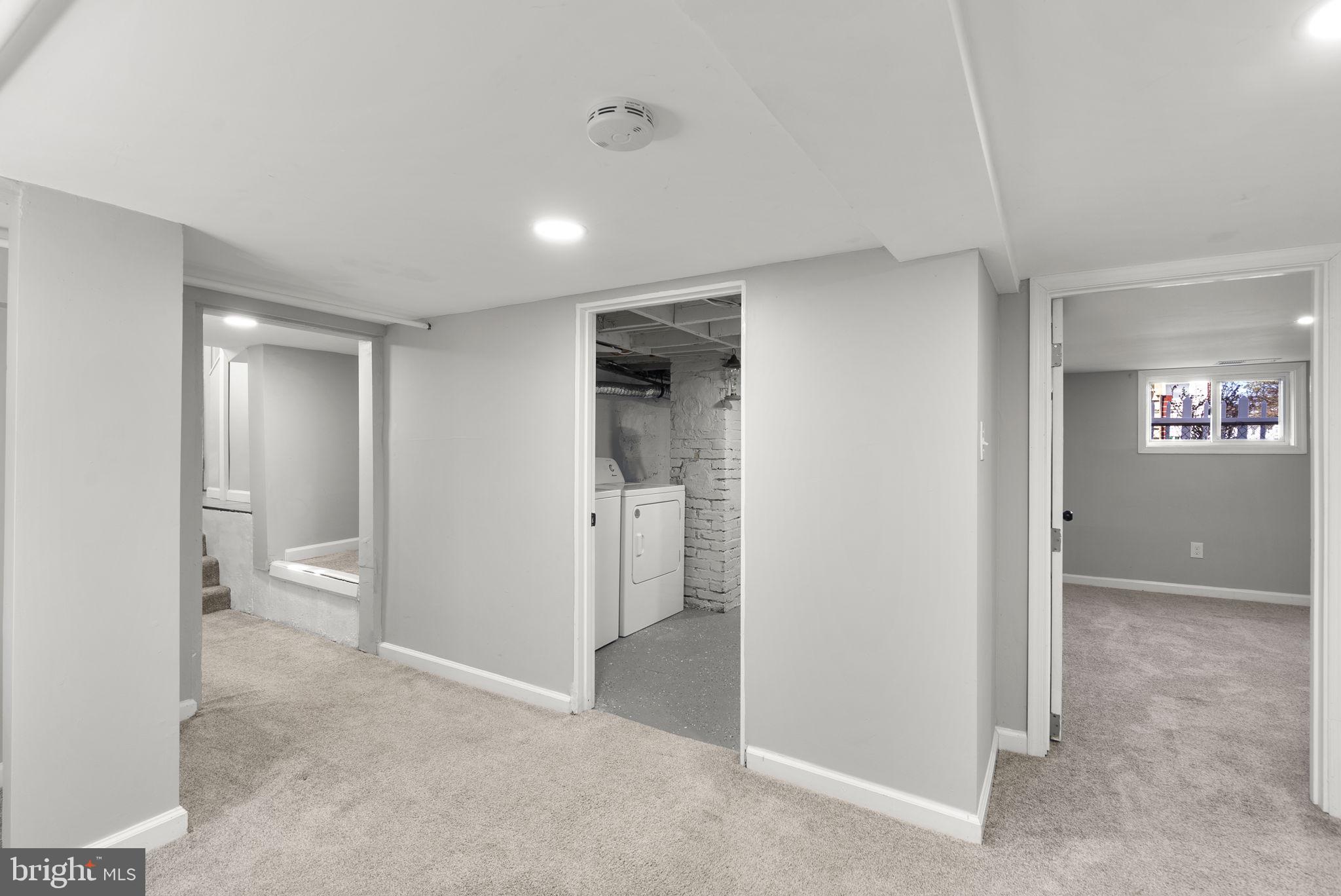 COLMAR MANOR - Residential