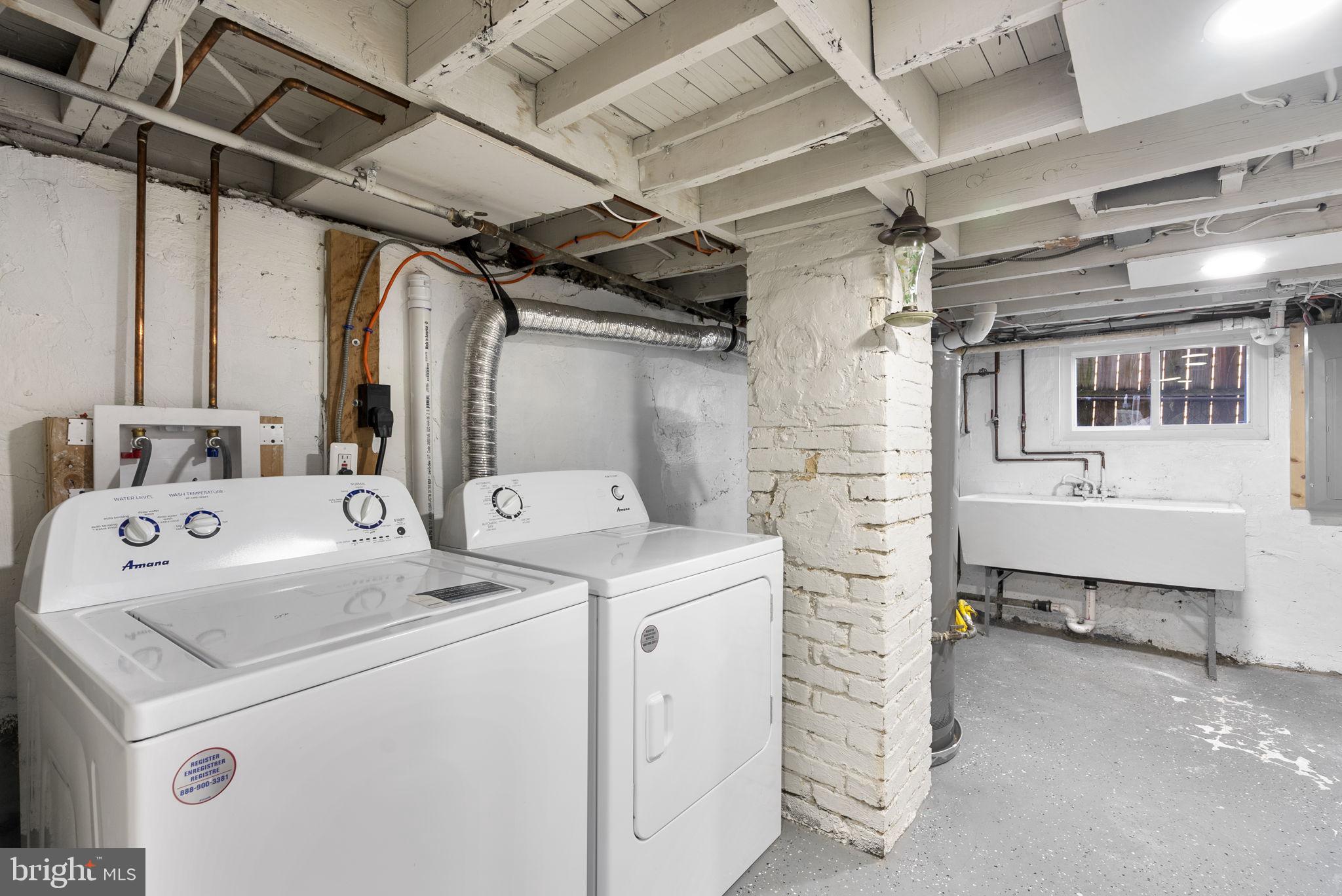 COLMAR MANOR - Residential