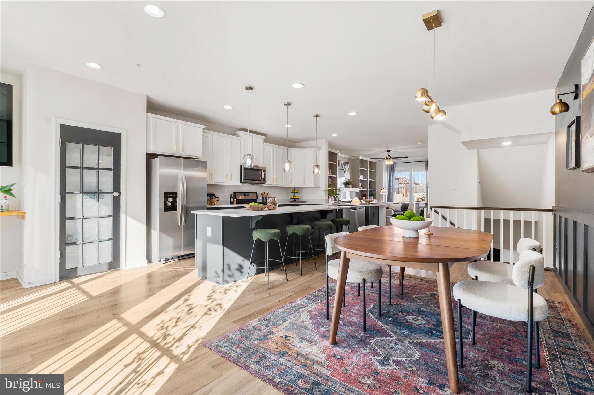 6113 LEMON GRASS LANE