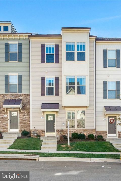 Photo of 6113 Lemon Grass Lane, FREDERICK, MD 21703 (MLS # MDFR2071420)