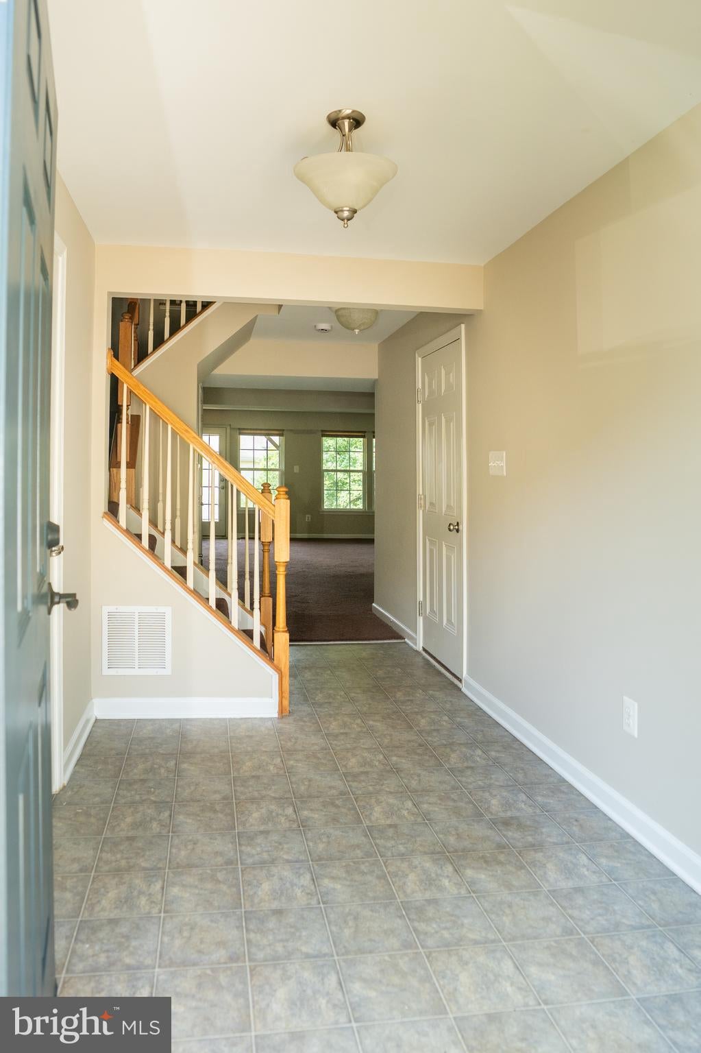 10246 WHITWORTH LANE