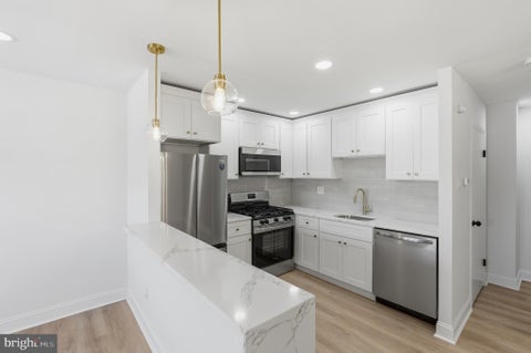 Townhouse For Sale - 3530 Oakhill Road<br/> Philadelphia County, PHILADELPHIA, PA 19154