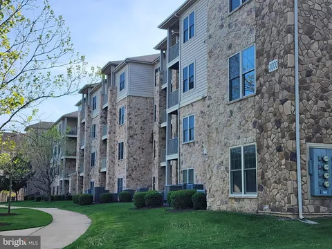 3000 Fountainview Circle Unit 3113, Newark, DE MLS: DENC2080738