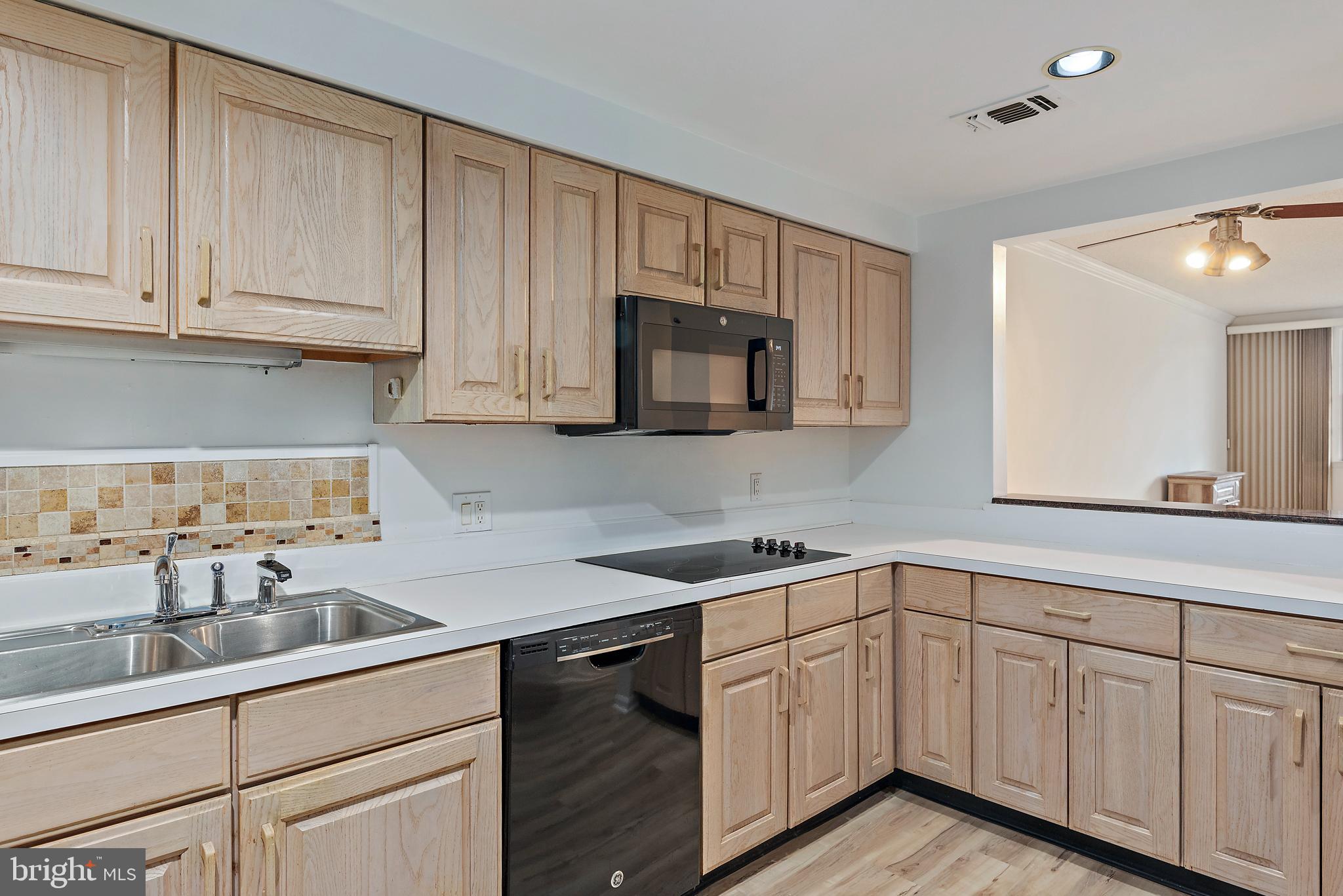 HERITAGE HARBOUR - Residential