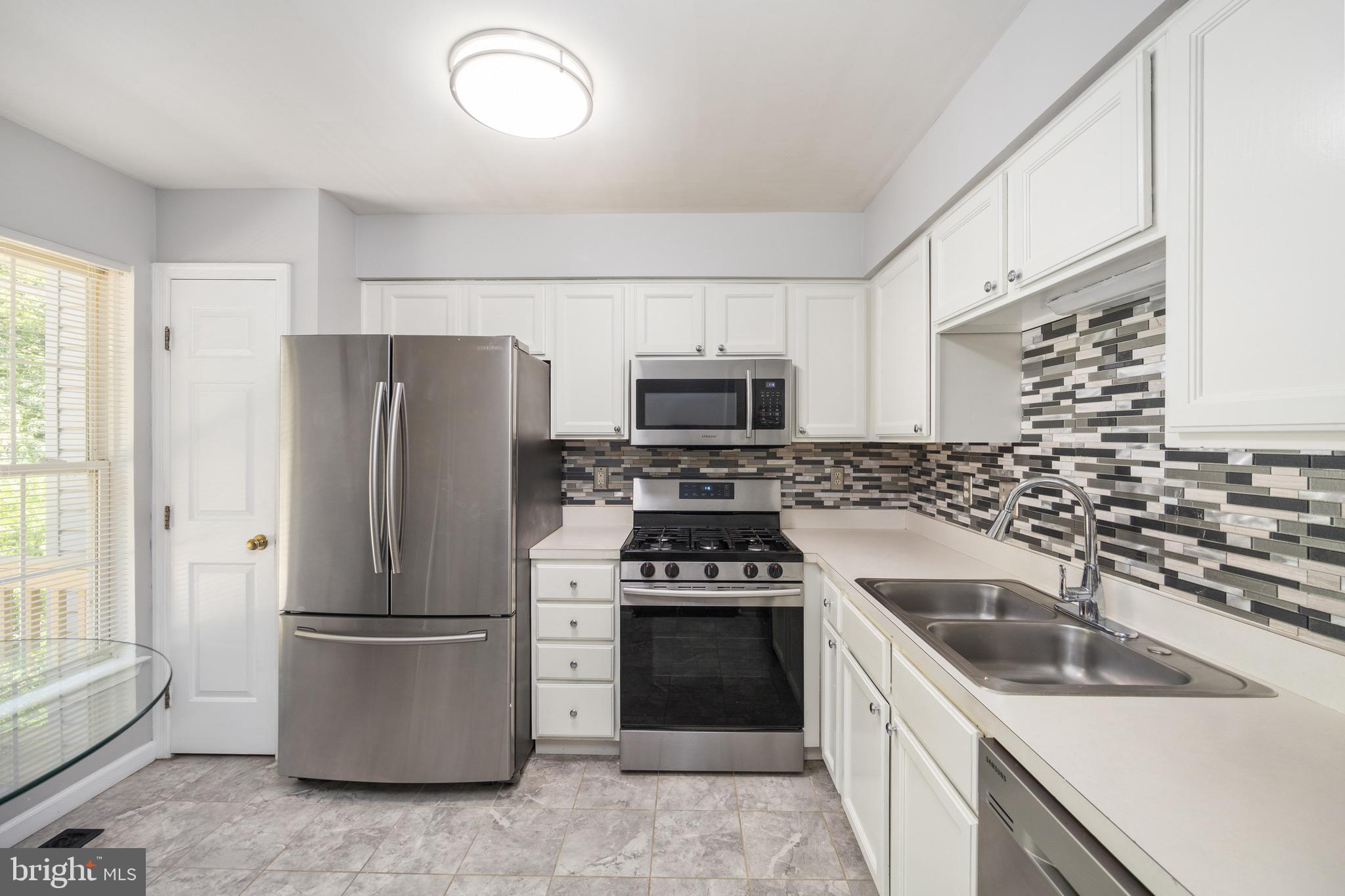 MARLTON TOWN CENTER - Residential Lease