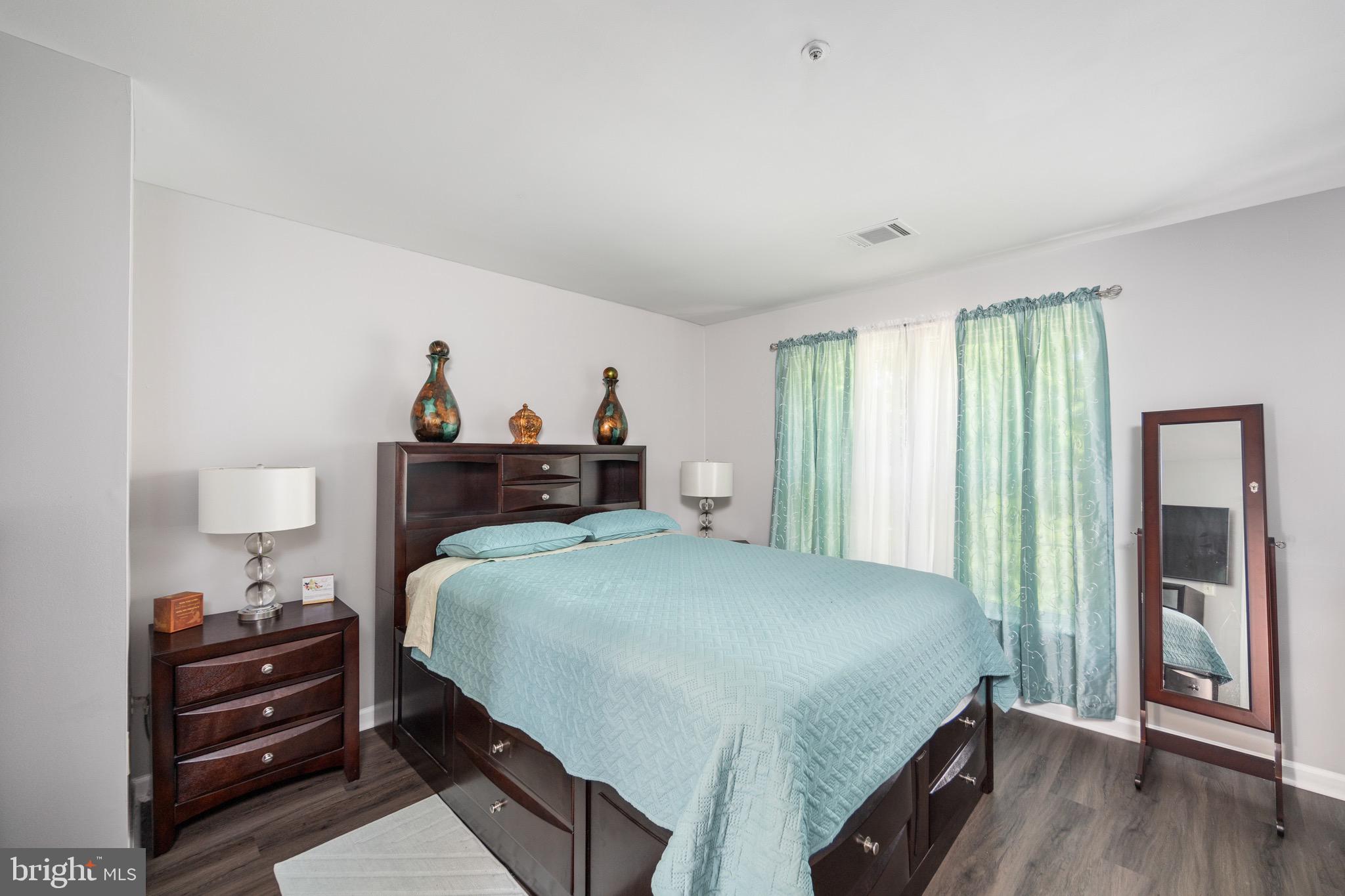 MARLTON TOWN CENTER - Residential Lease