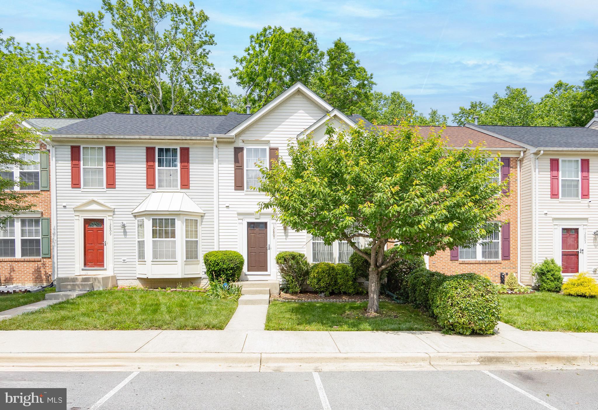 MARLTON TOWN CENTER - Residential Lease