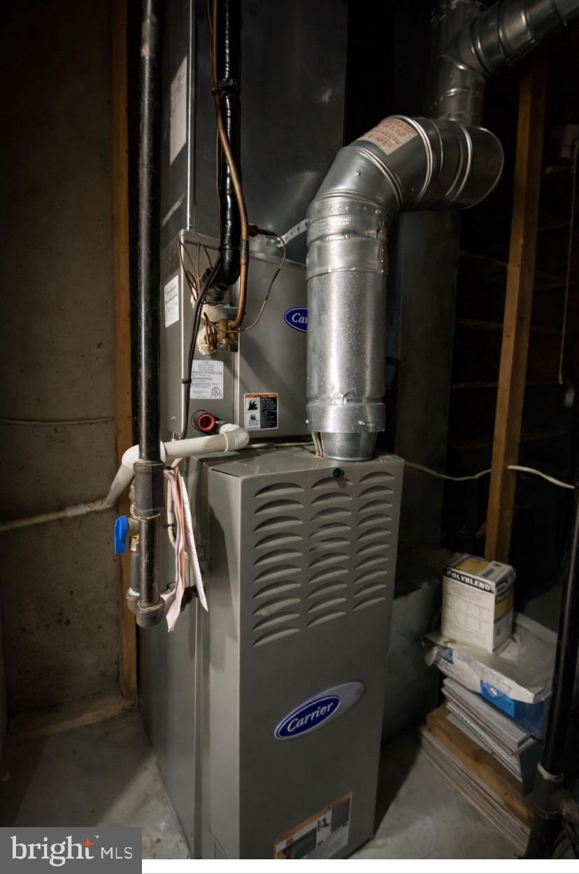 BONIFANT WOODS - Residential