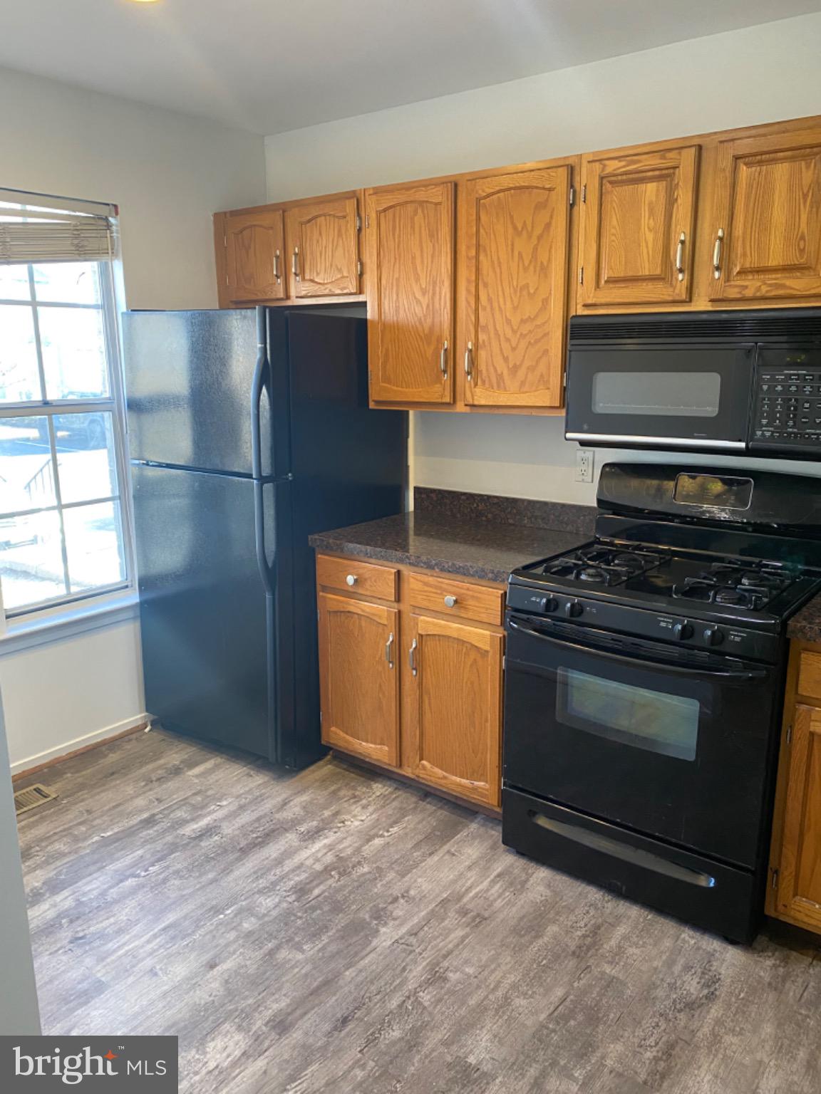 BONIFANT WOODS - Residential