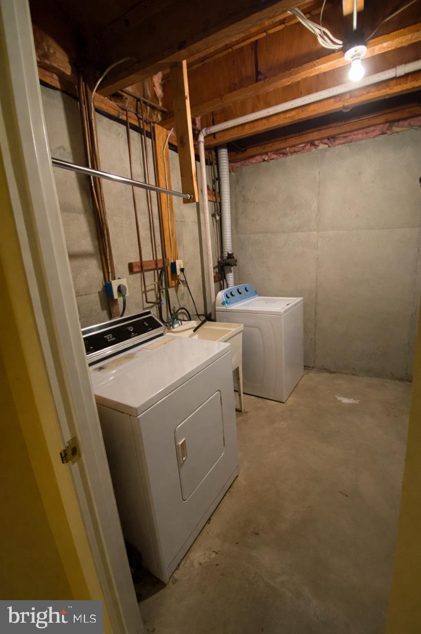 BONIFANT WOODS - Residential