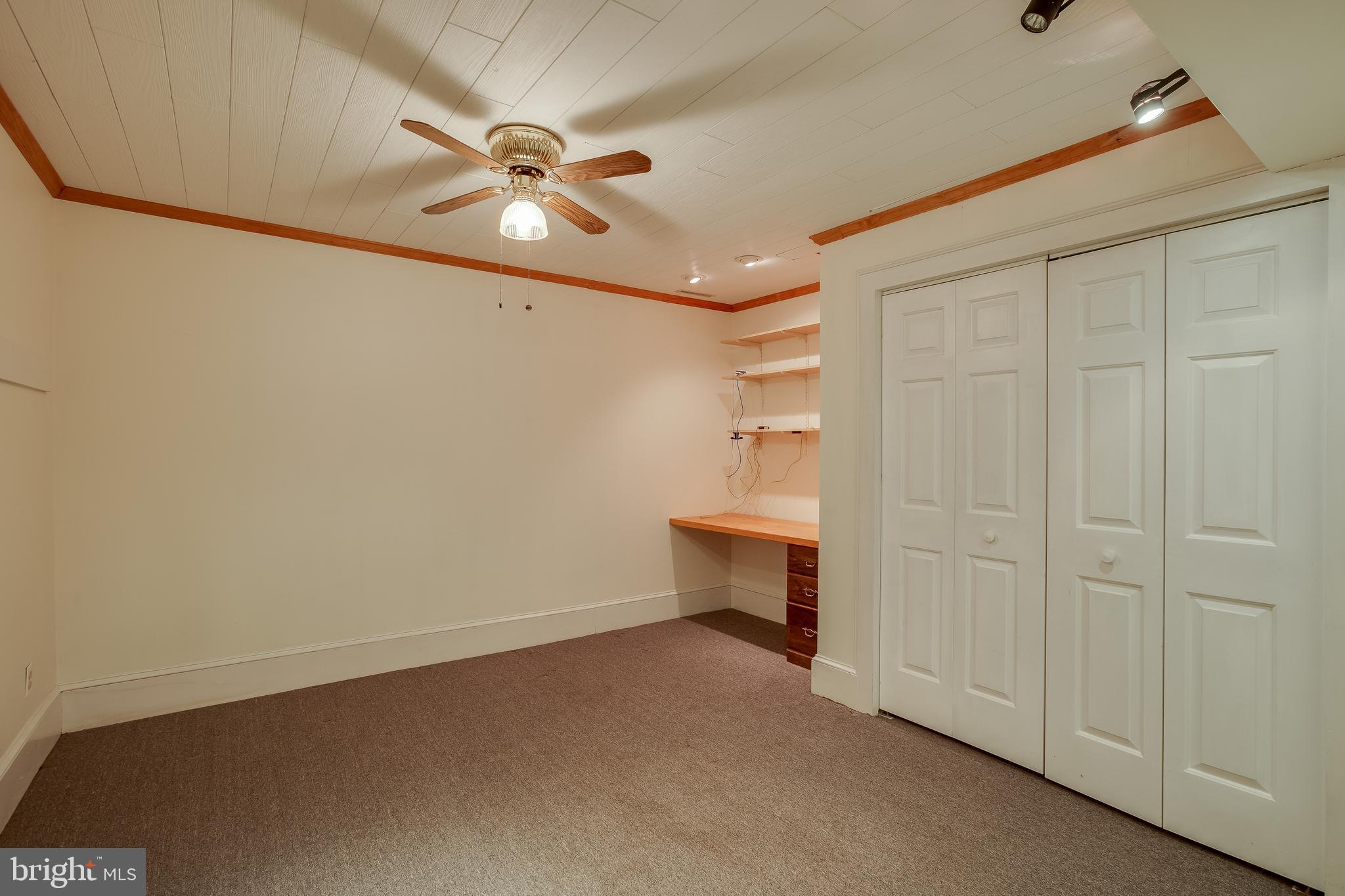 GOSHEN HUNT - Residential