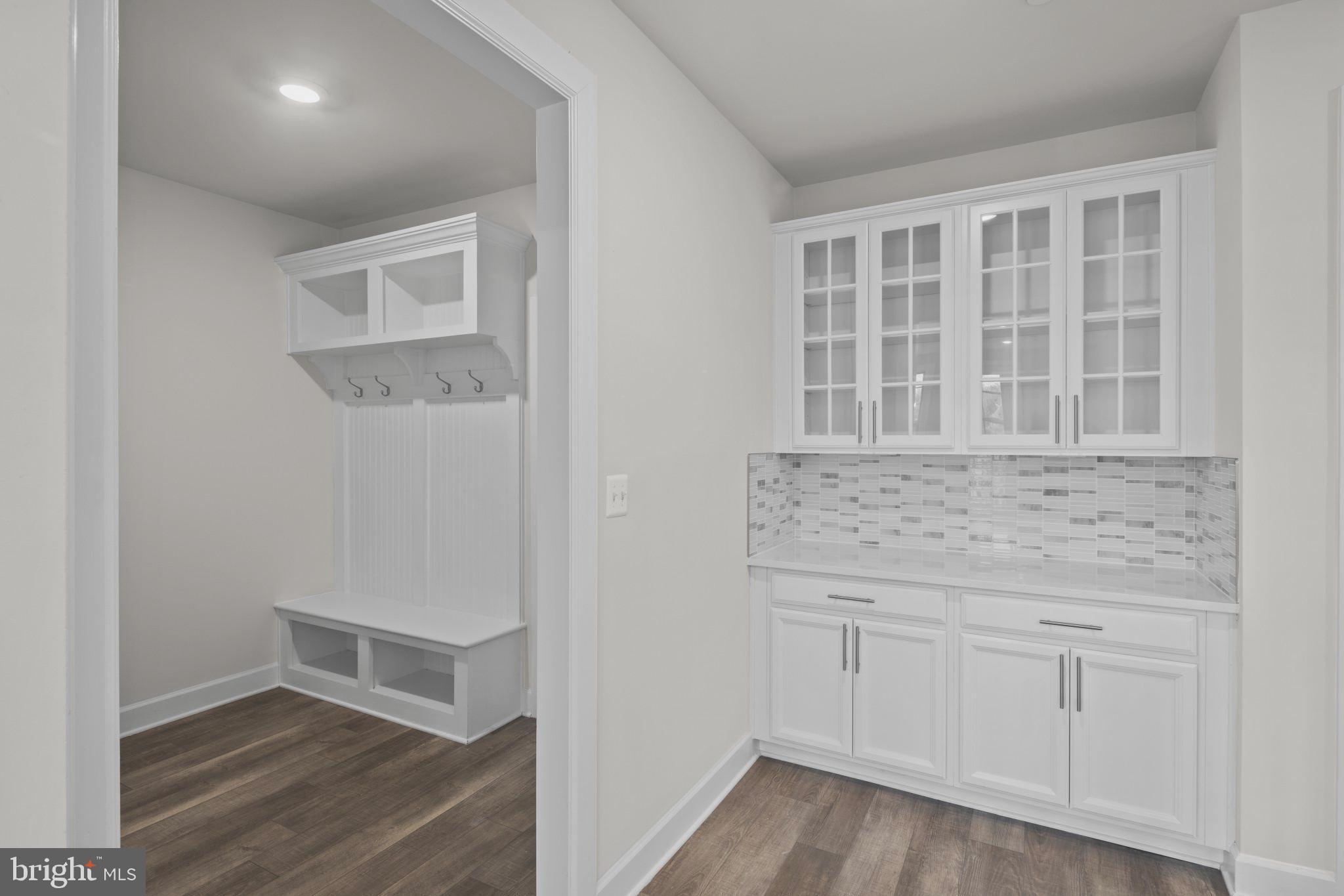 CEDAR CREEK - Residential