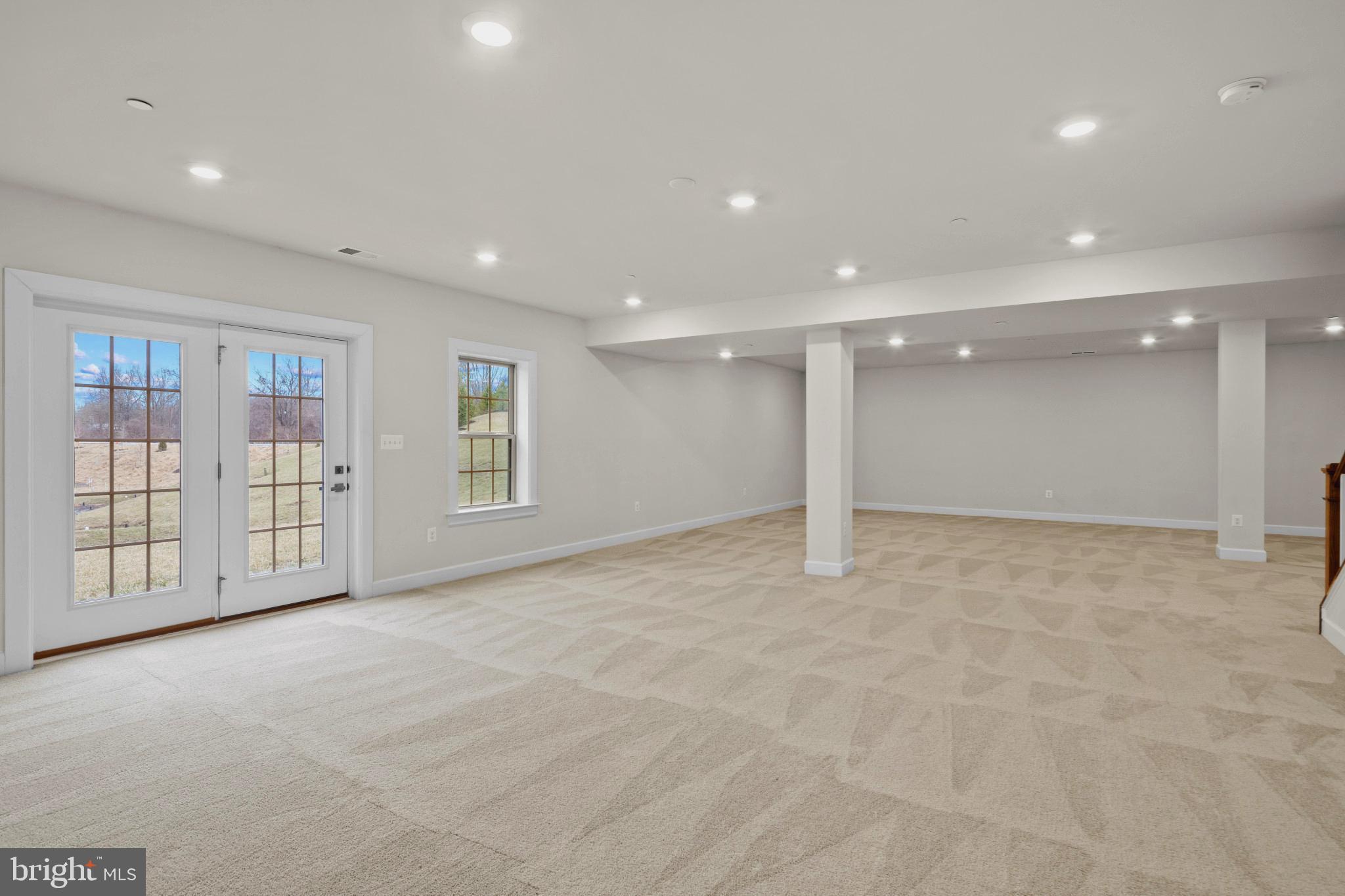 CEDAR CREEK - Residential