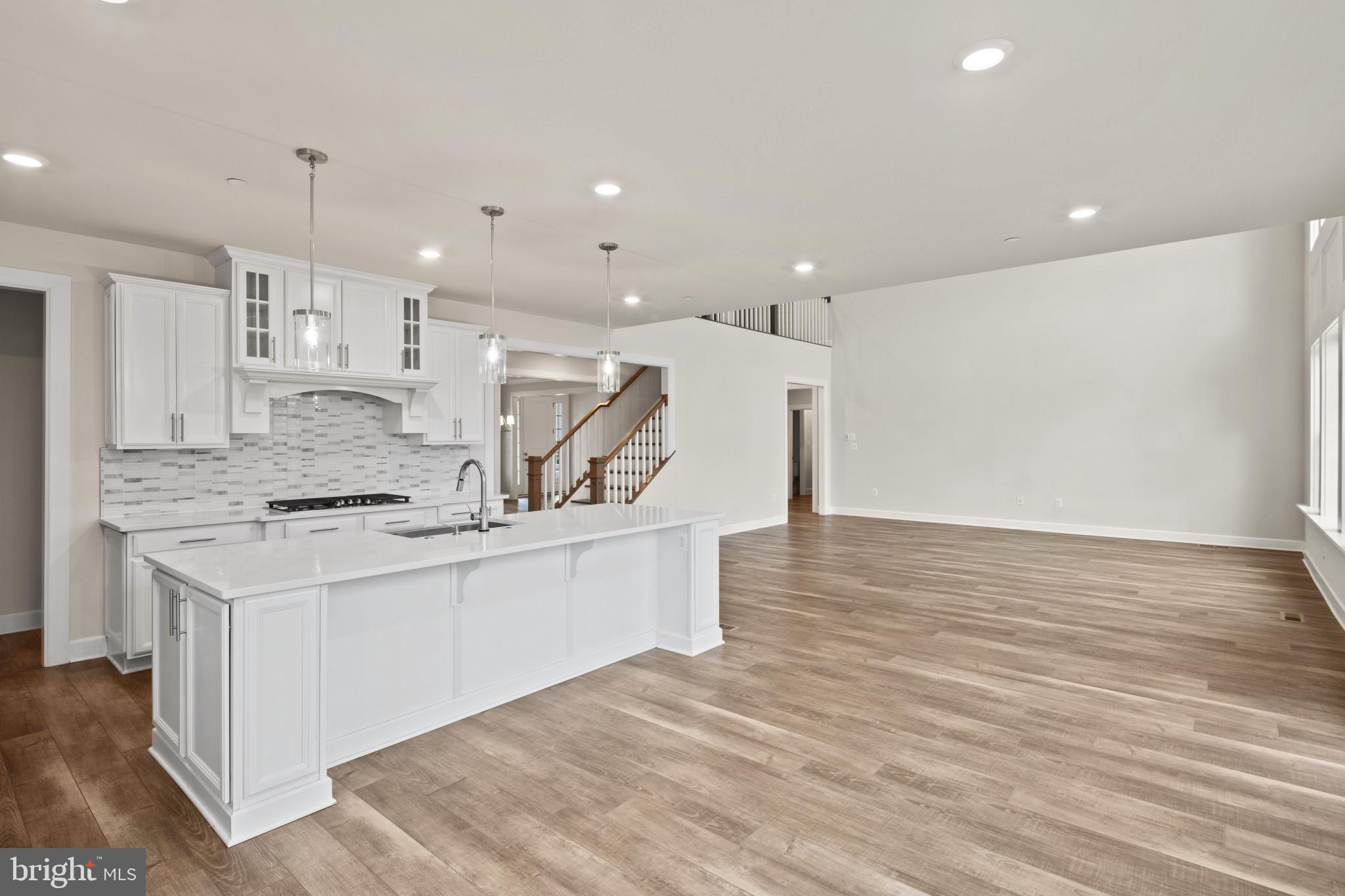 CEDAR CREEK - Residential