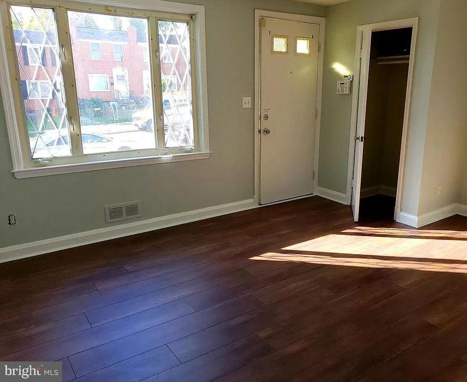 YALE HEIGHTS - Residential