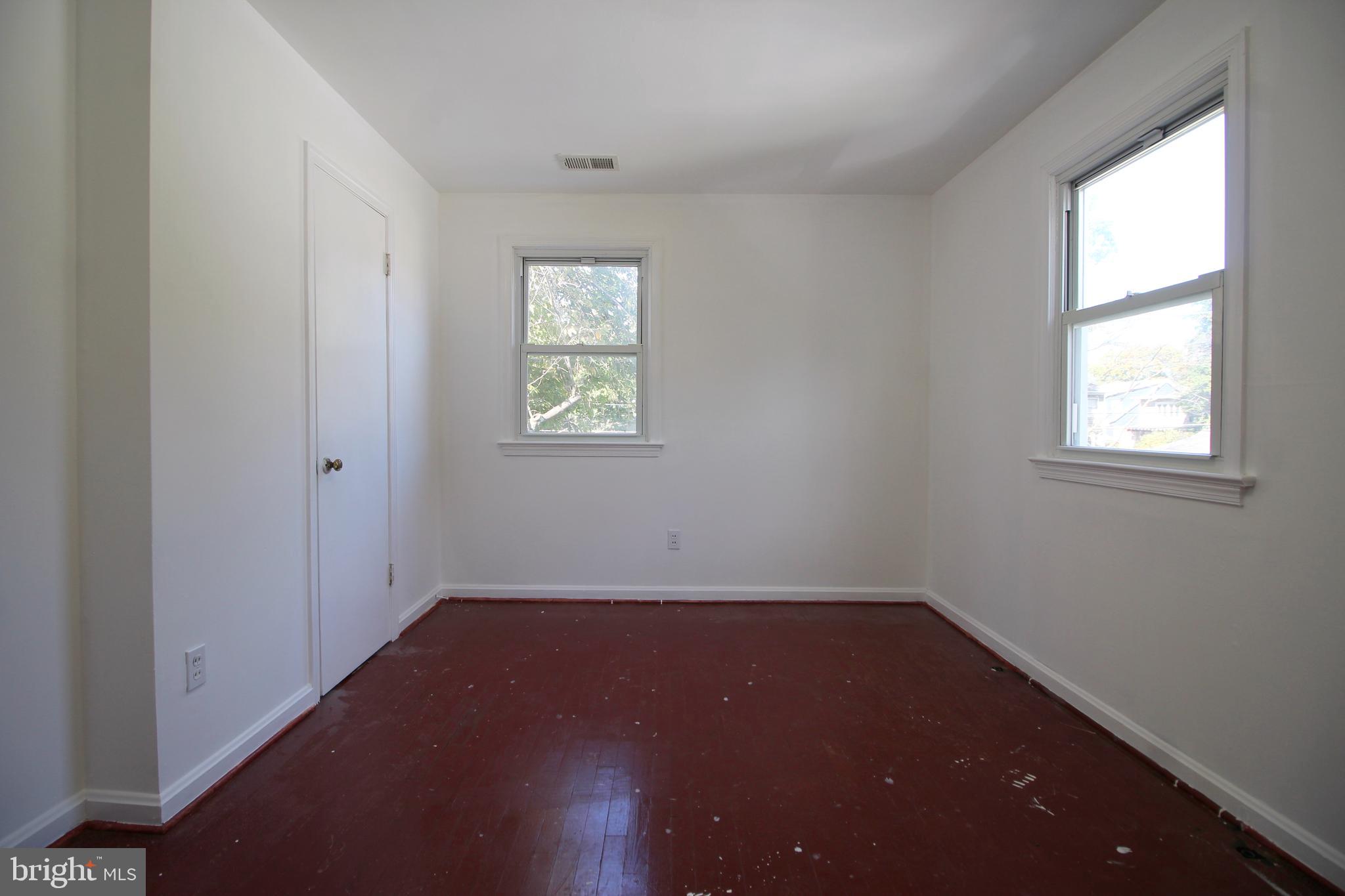 SILVER SPRING - Residential