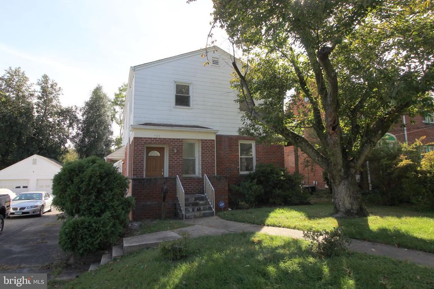 Superb location awaiting your personal touches! This large home is nestled on a quiet 1-block side street that dead ends to Bullis Park and is within 6 blocks of downtown Silver Spring and Metrorail. The home boasts 7 BRs, 4 full baths, rear sunroom, detached 2-car garage, full basement with 7’+ ceiling height on a 10,900 sq/ft lot. The upper level has interior access and an exterior stairwell with landing/deck stretching the full depth of the home. Driveway and rear parking pad can accommodate up to 7 vehicles!