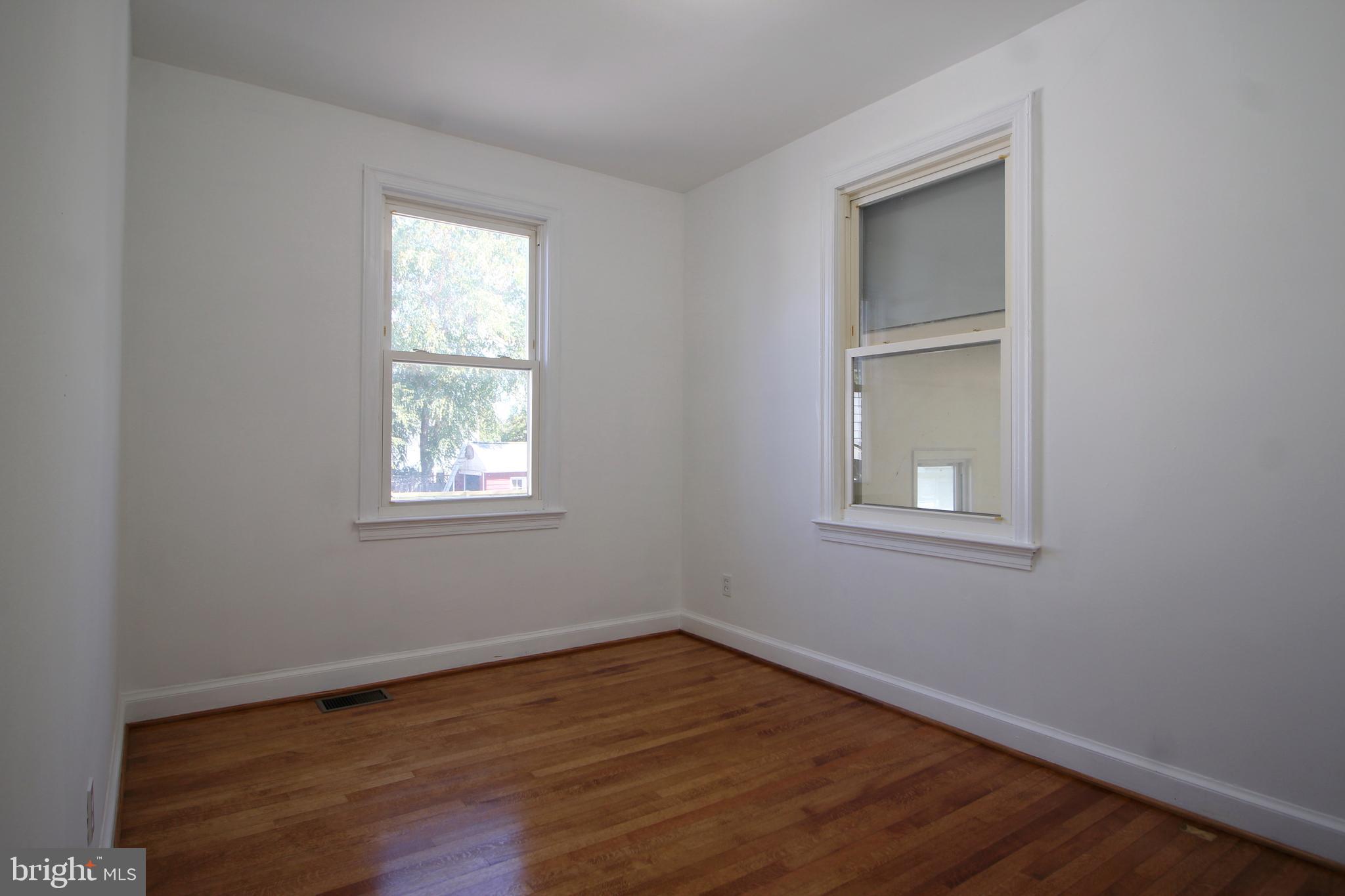 SILVER SPRING - Residential