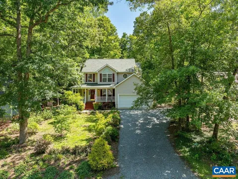 895 Jefferson Dr, Palmyra, VA MLS: 664886