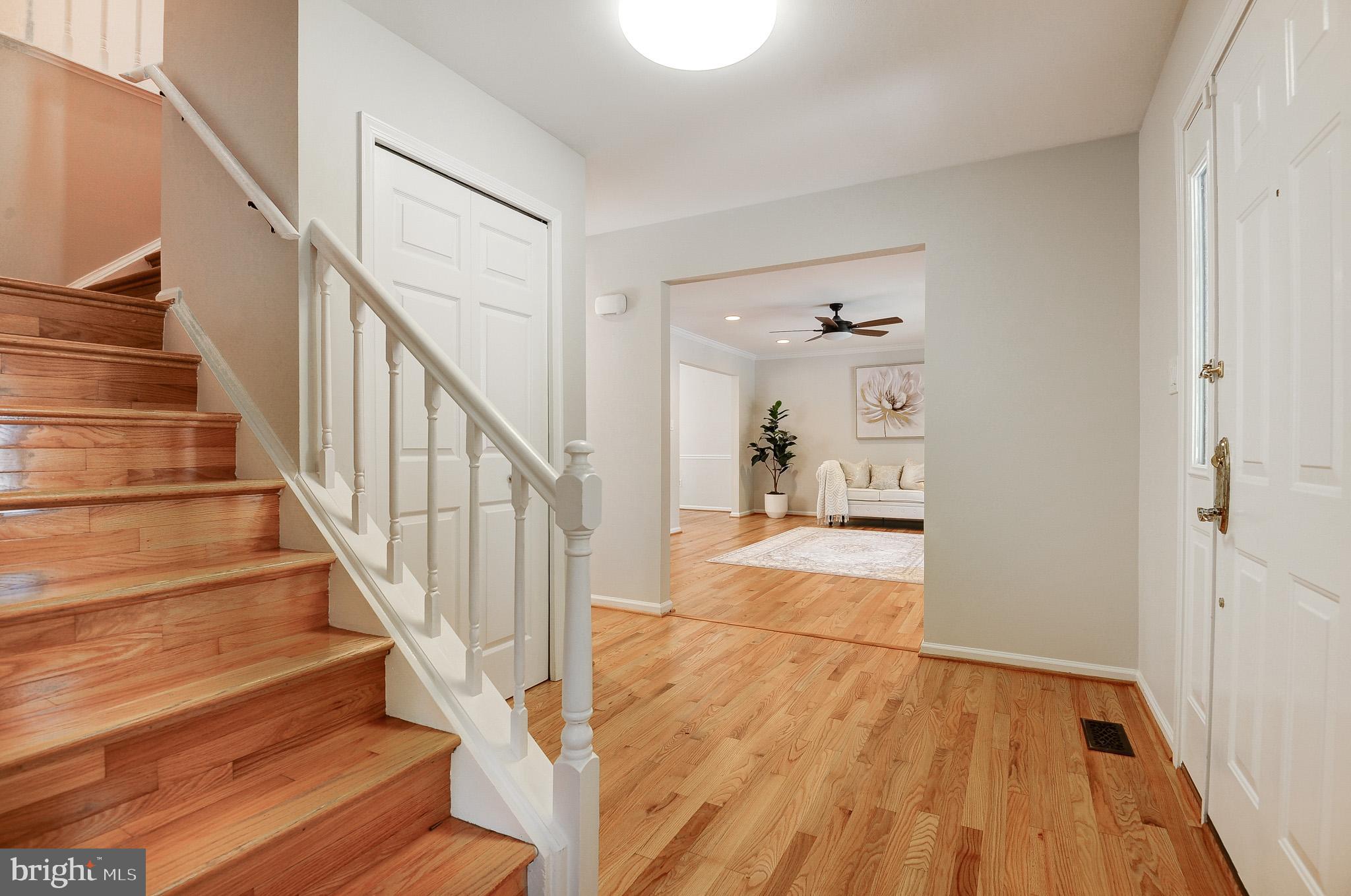 OAKTON GLEN - Residential