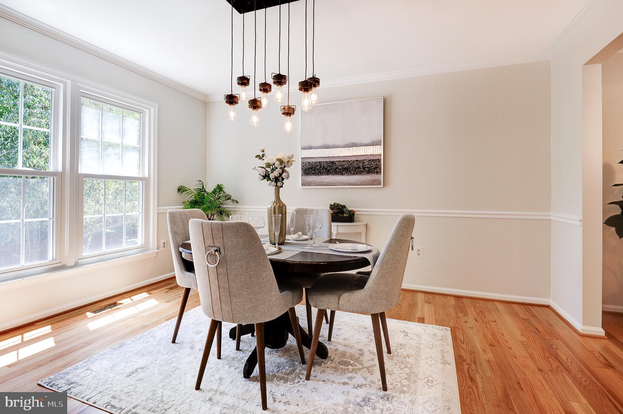 OAKTON GLEN - Residential