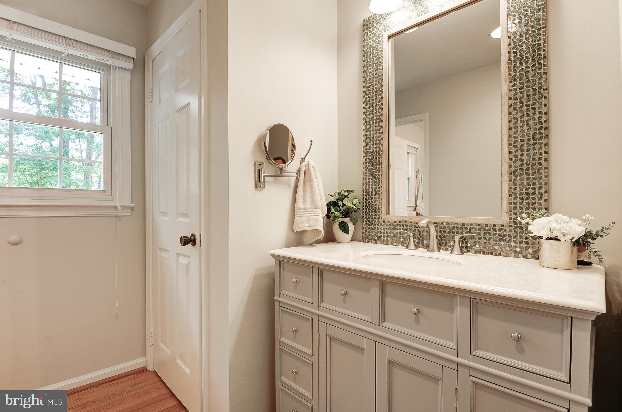 OAKTON GLEN - Residential