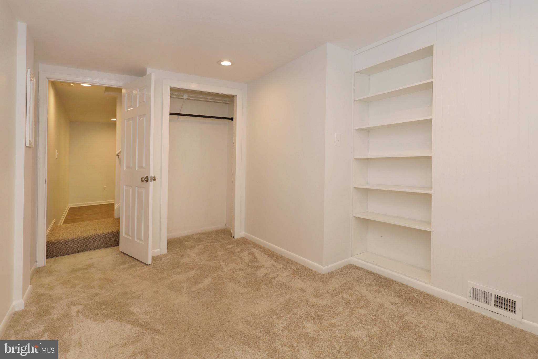 ORANGE HUNT ESTATES - Residential