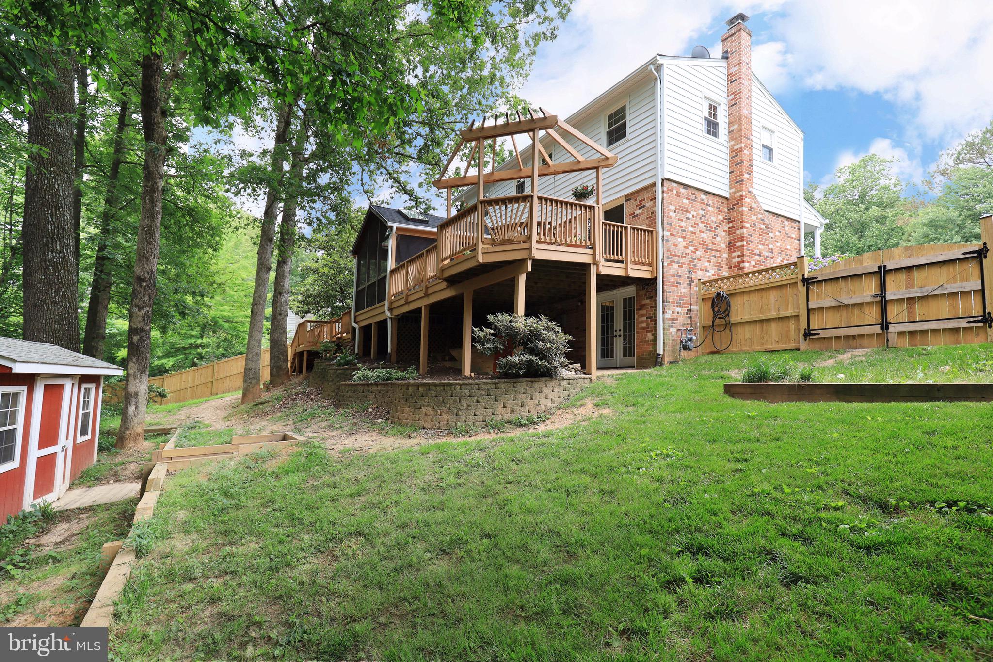 ORANGE HUNT ESTATES - Residential