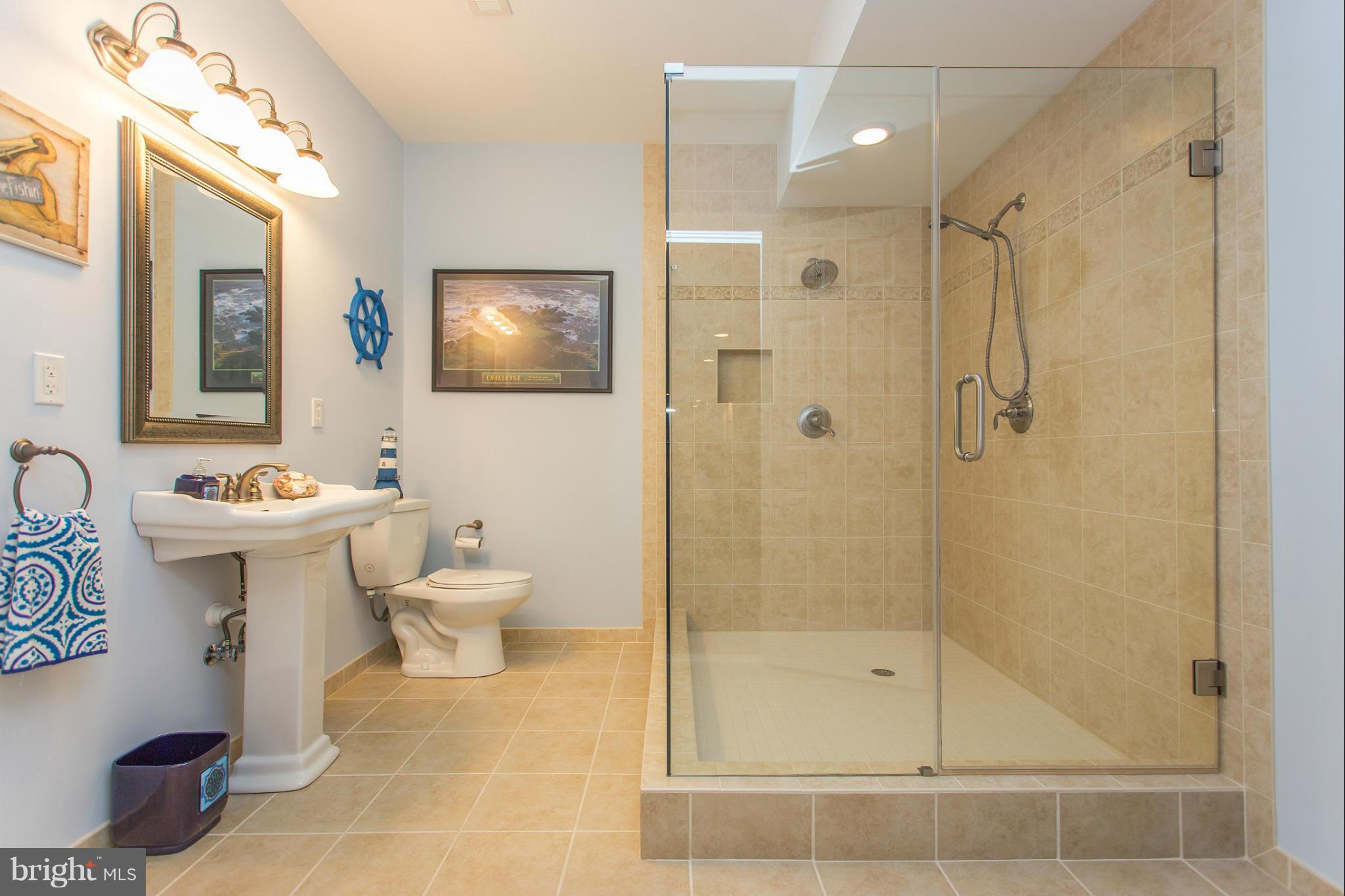 THE WATERS - Residential