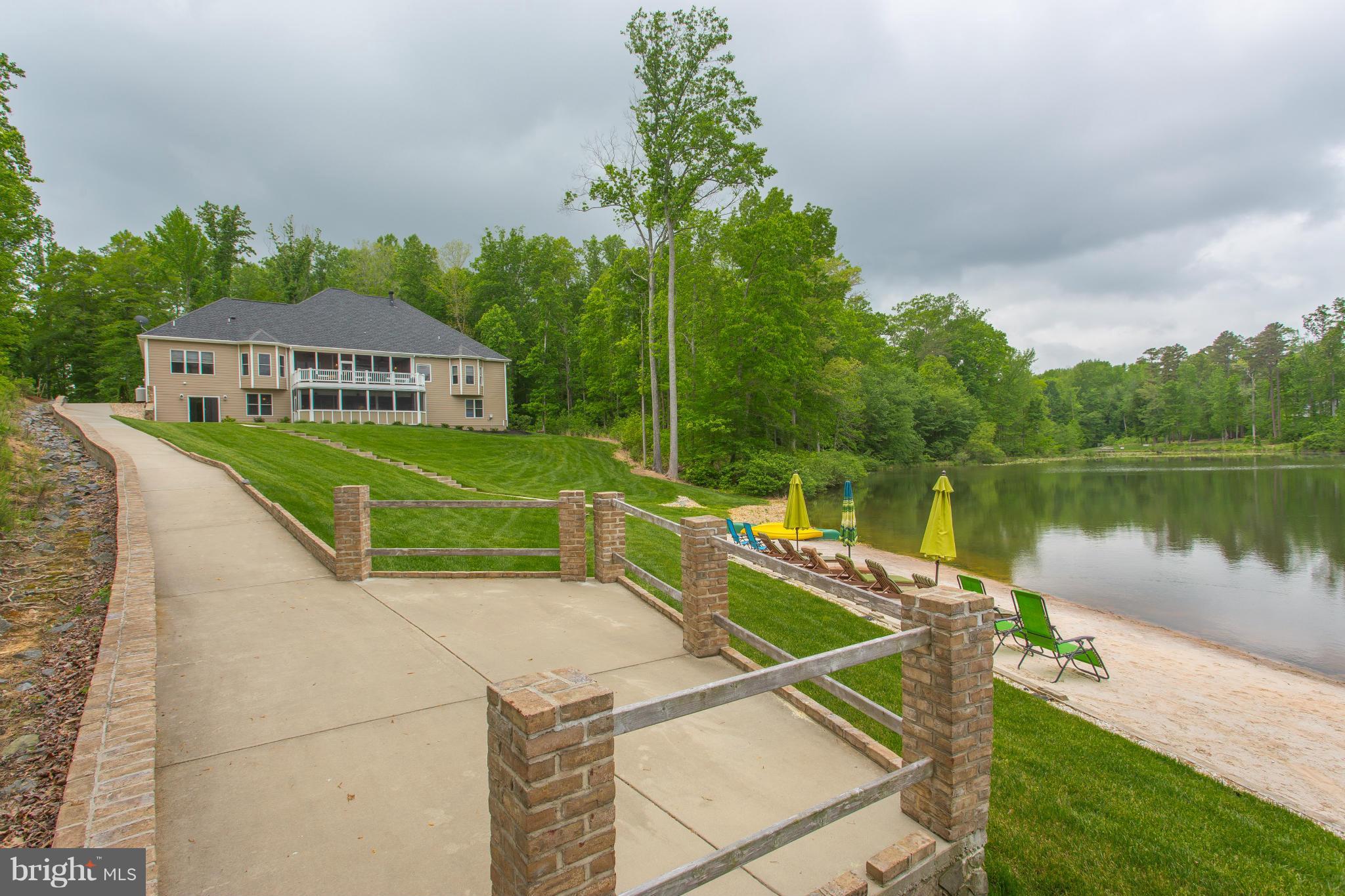 THE WATERS - Residential