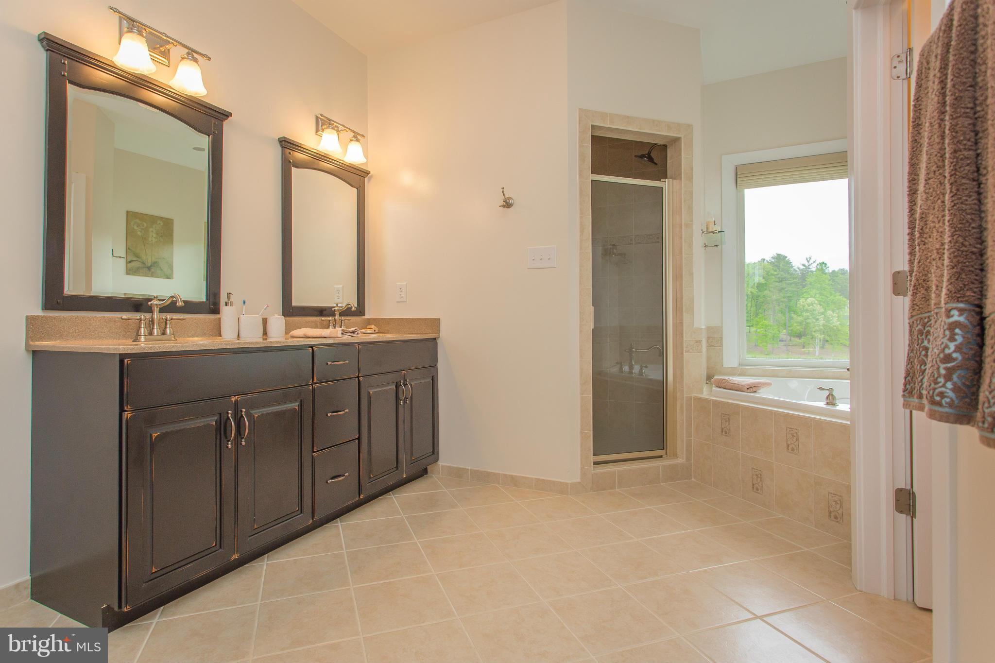 THE WATERS - Residential