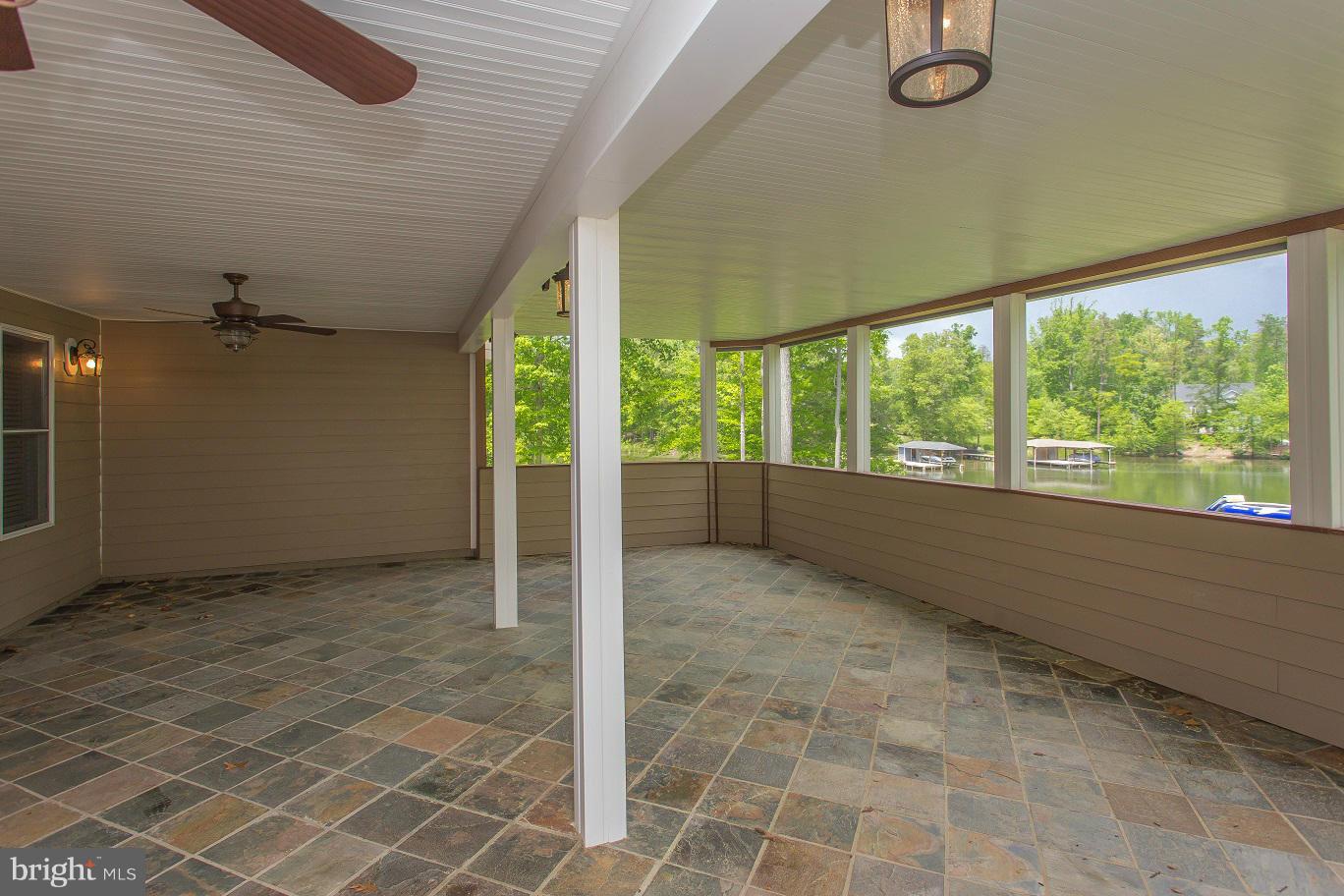 THE WATERS - Residential