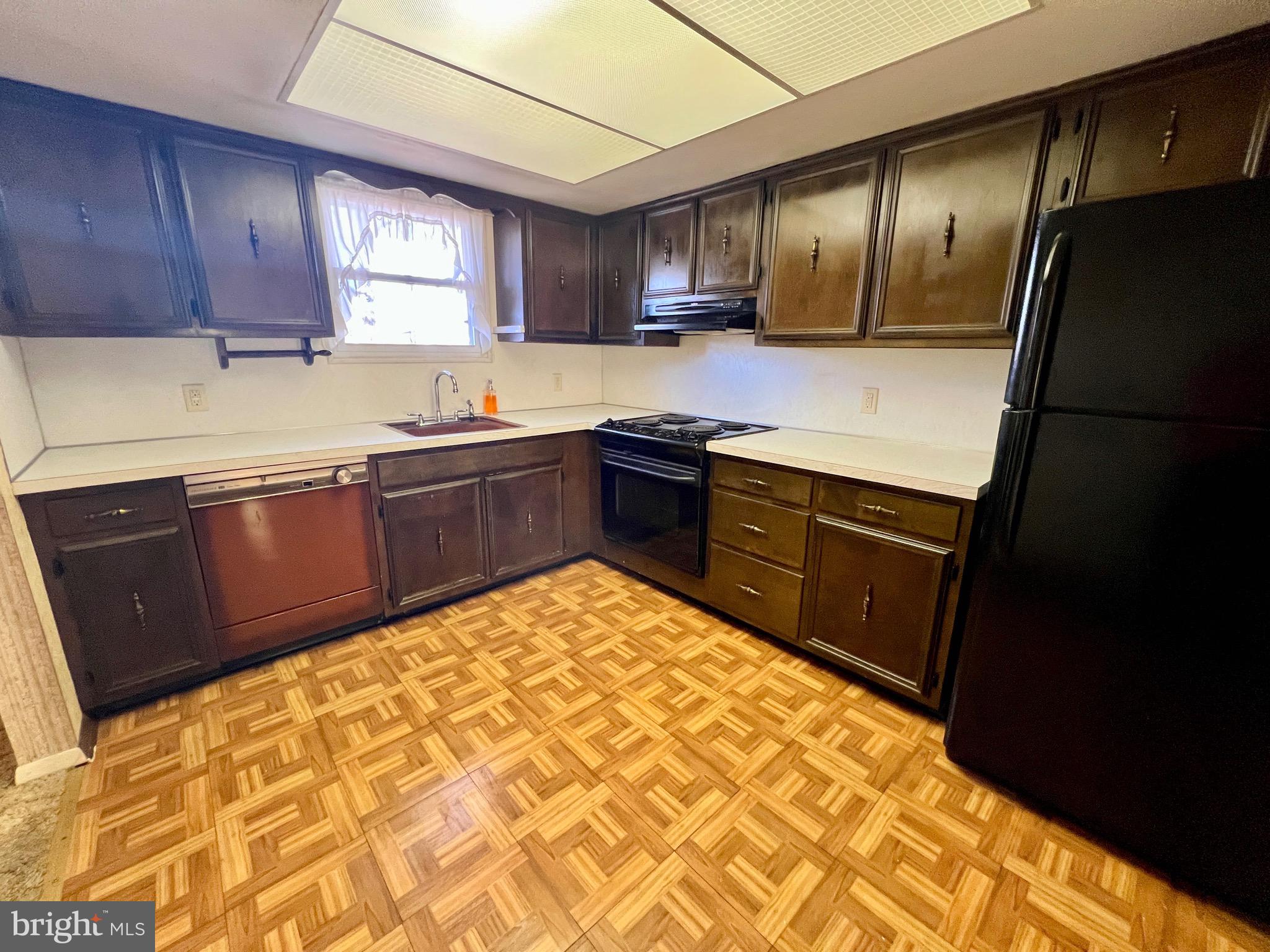 ENGLEWOOD - Residential