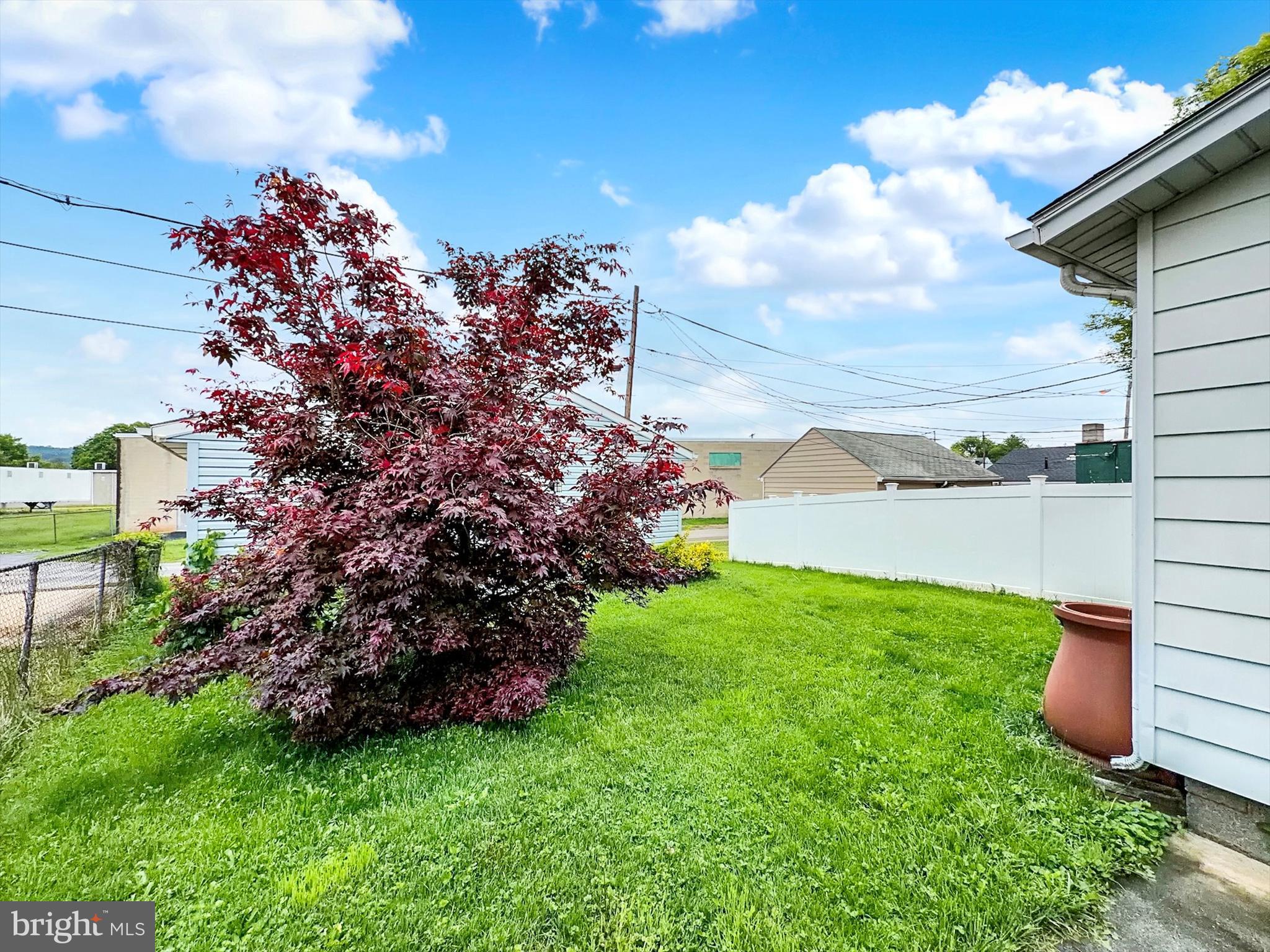 ALLEN FIELD - Residential
