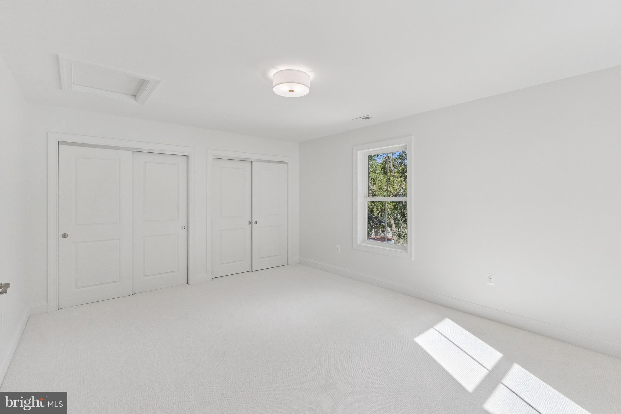 DOUGLAS PARK - Residential