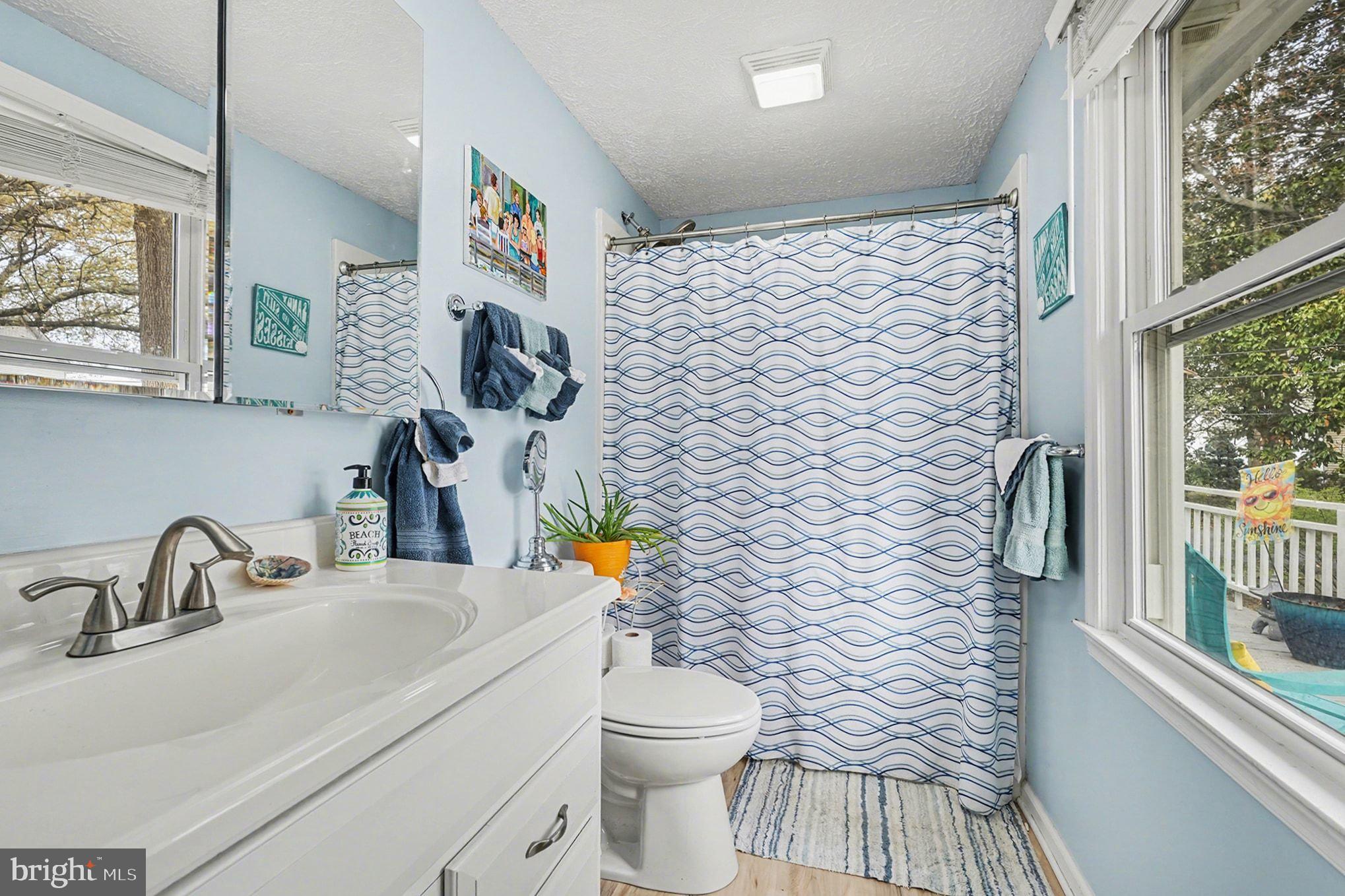 BLUFF POINT - Residential