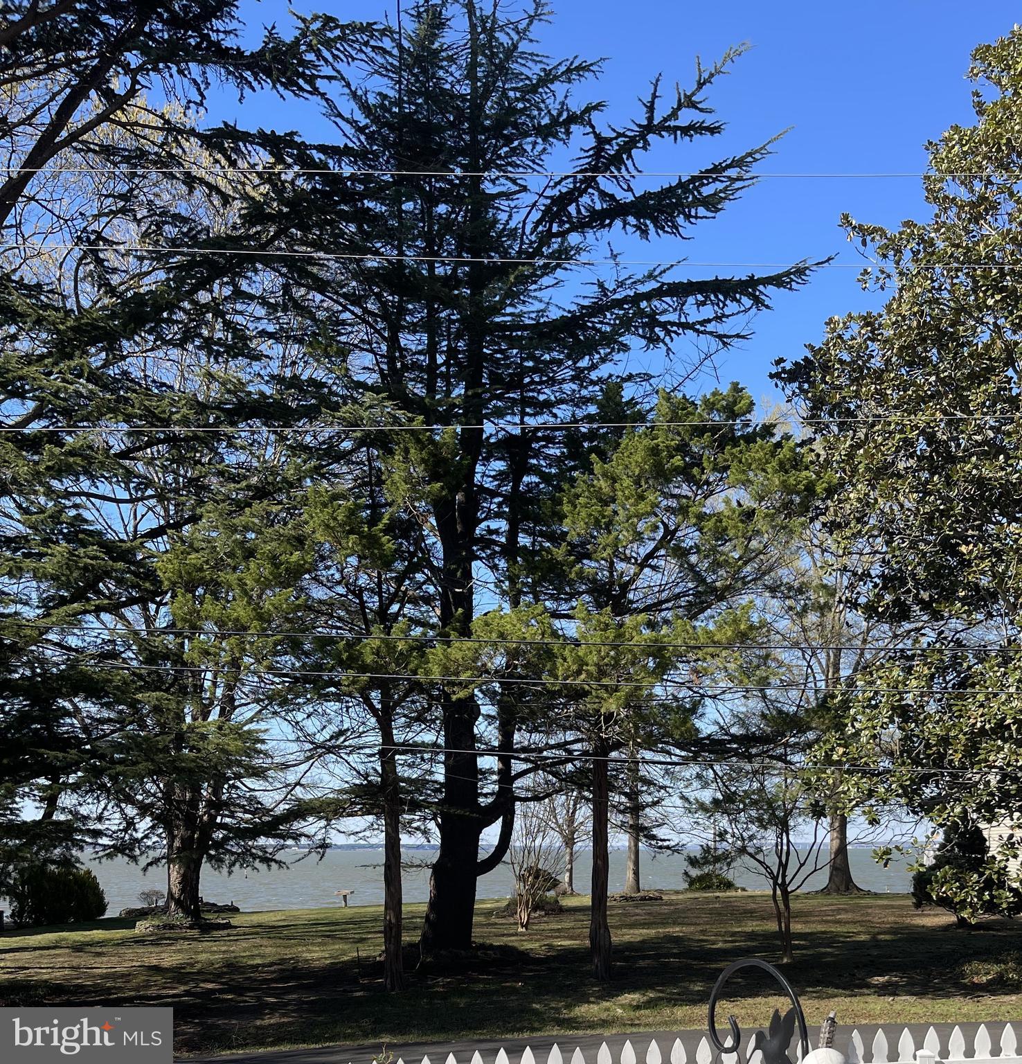 BLUFF POINT - Residential