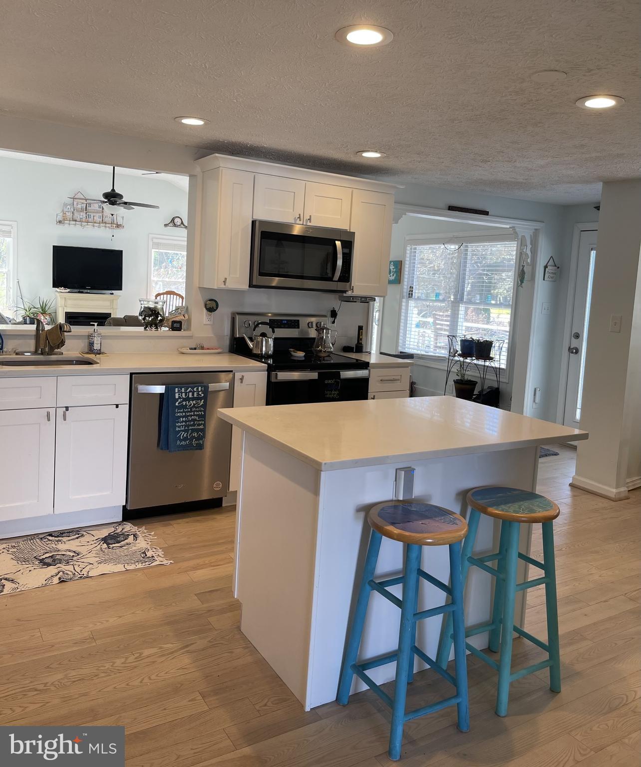 BLUFF POINT - Residential