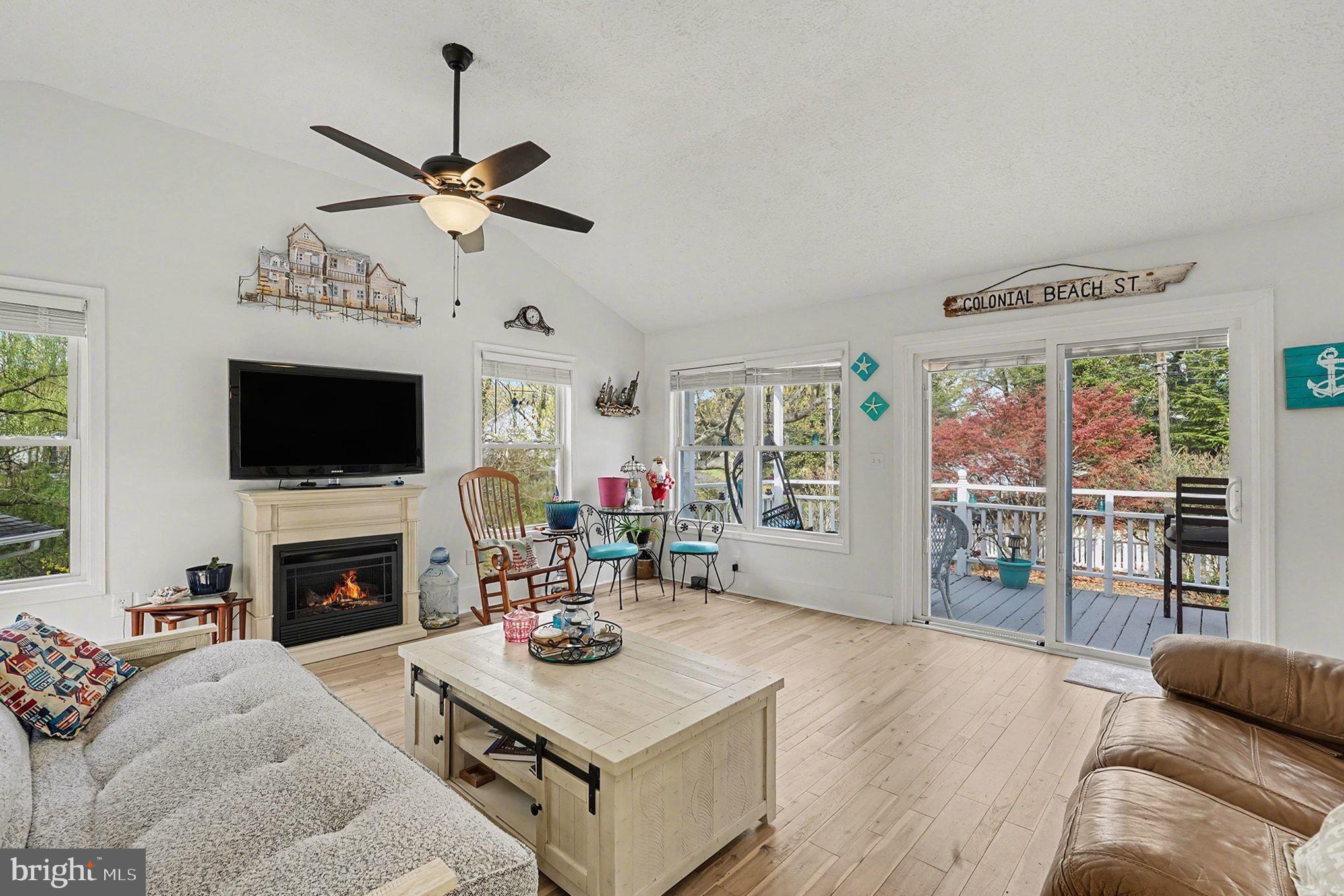 BLUFF POINT - Residential