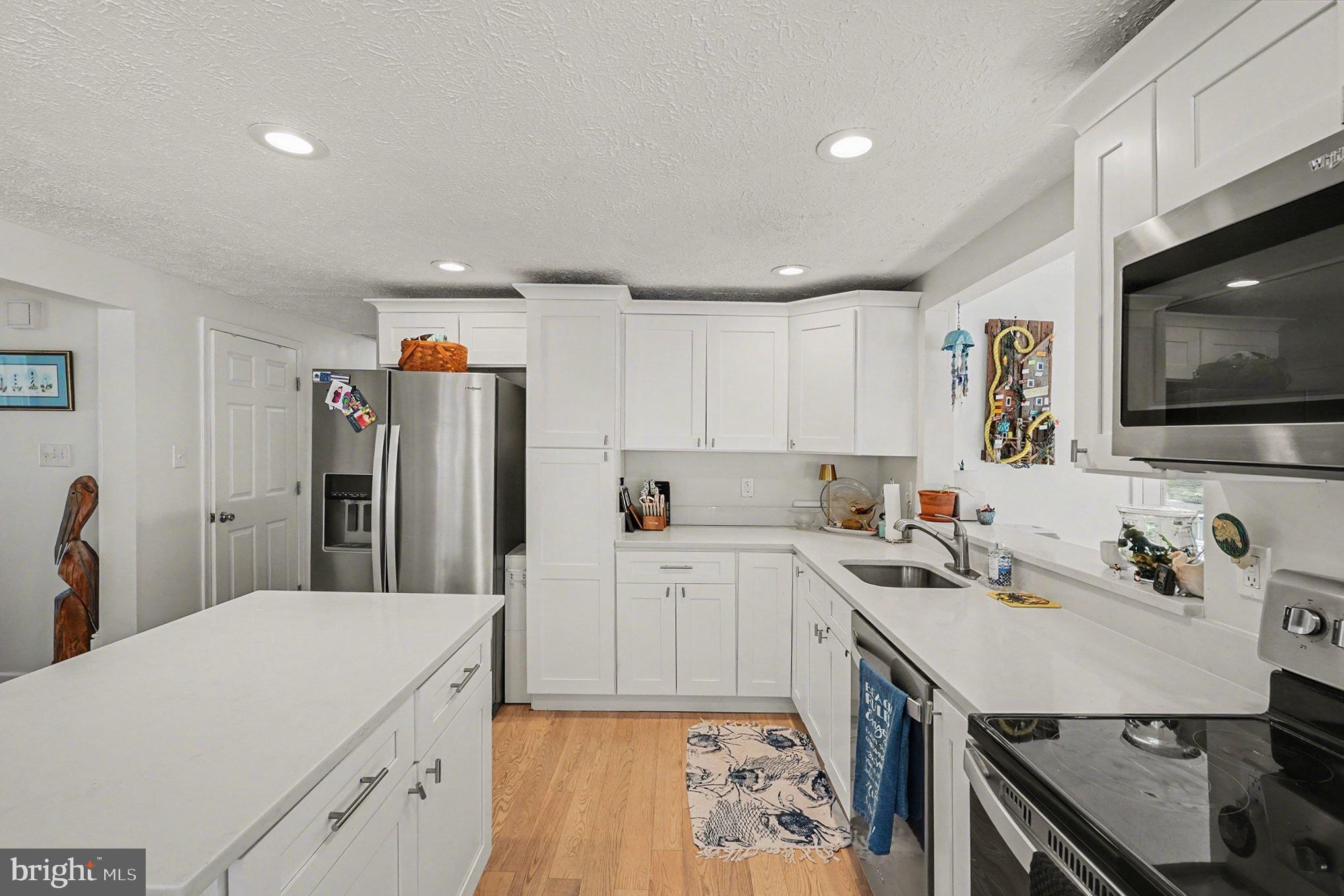 BLUFF POINT - Residential