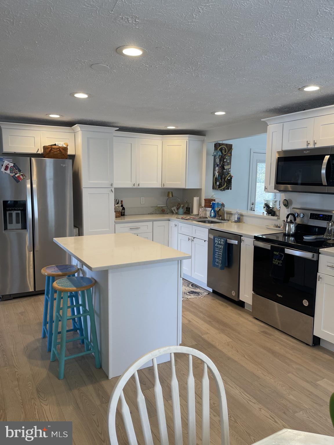 BLUFF POINT - Residential