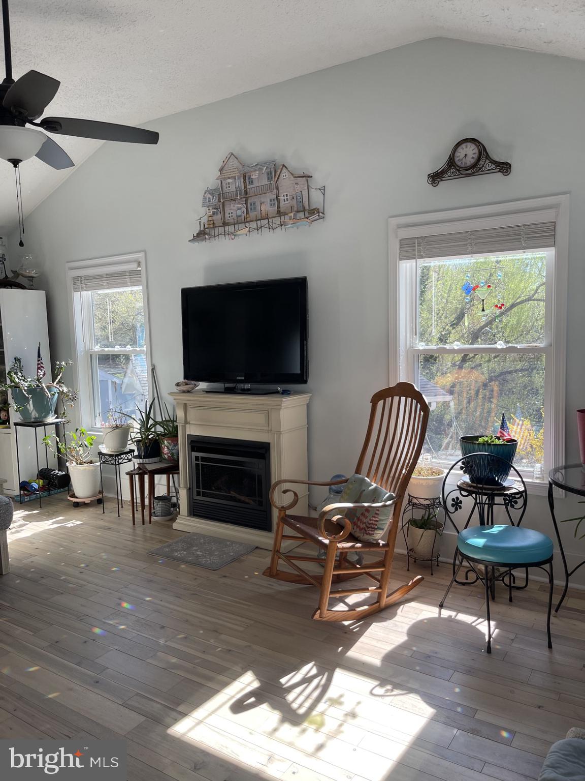 BLUFF POINT - Residential