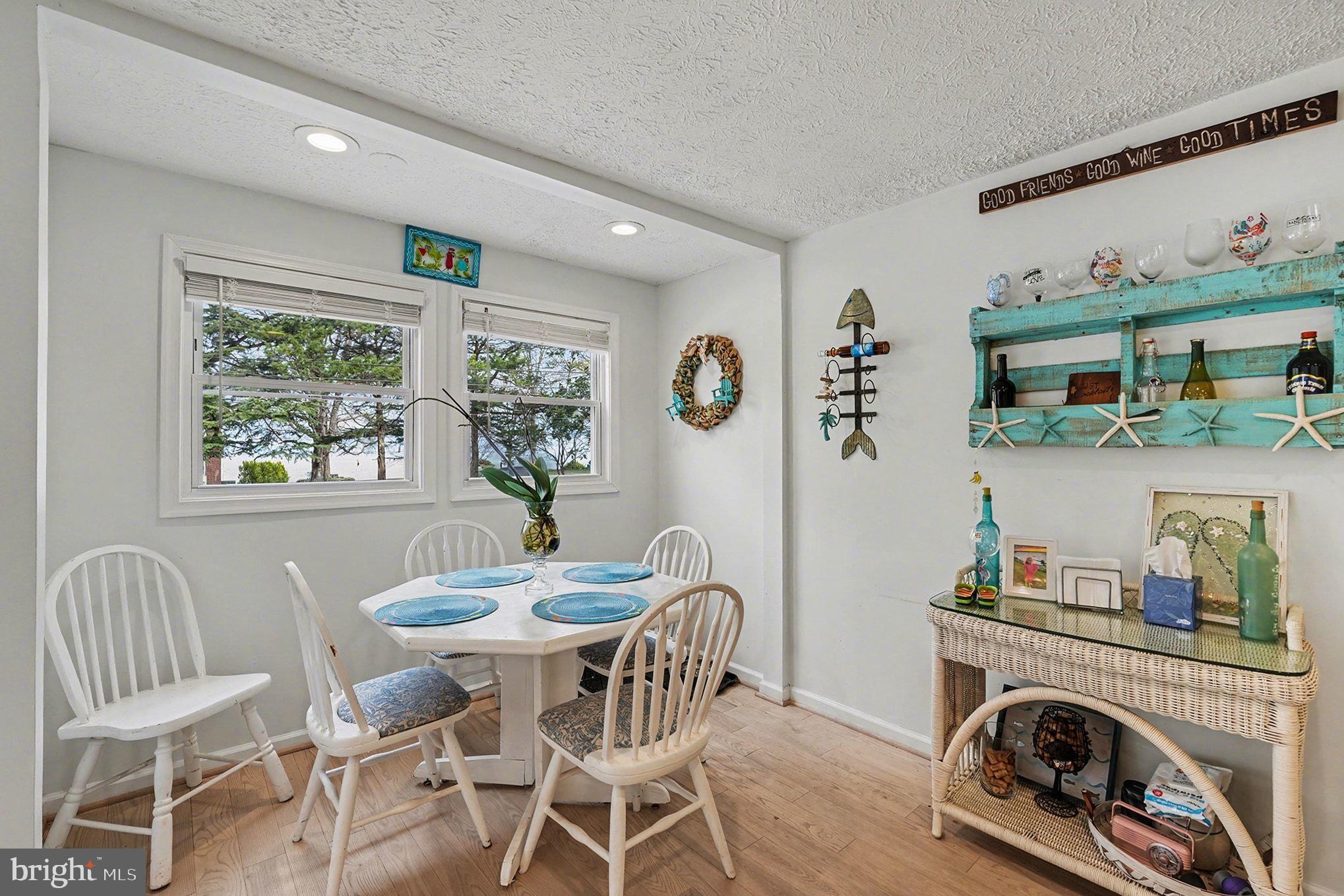 BLUFF POINT - Residential