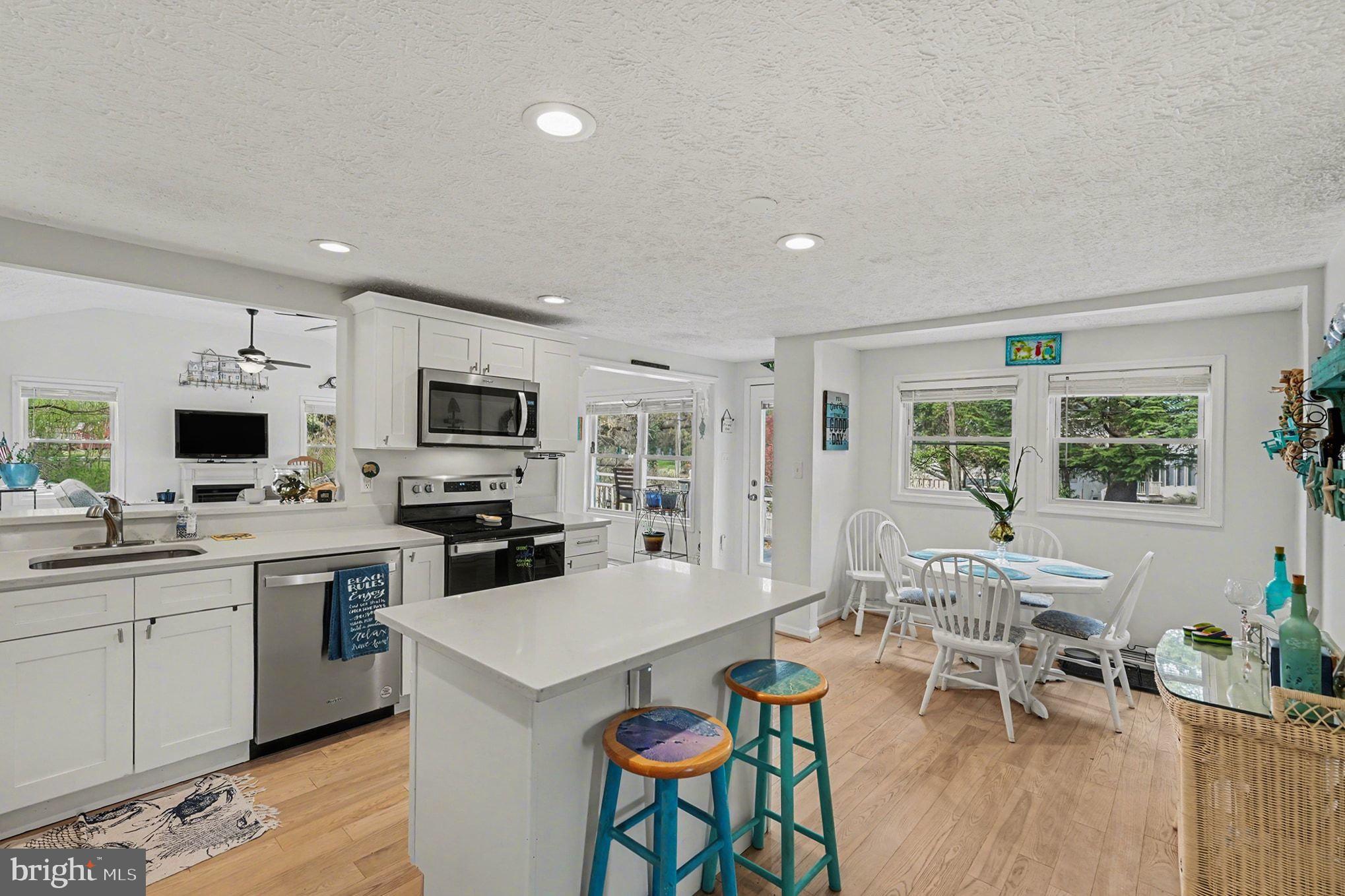 BLUFF POINT - Residential