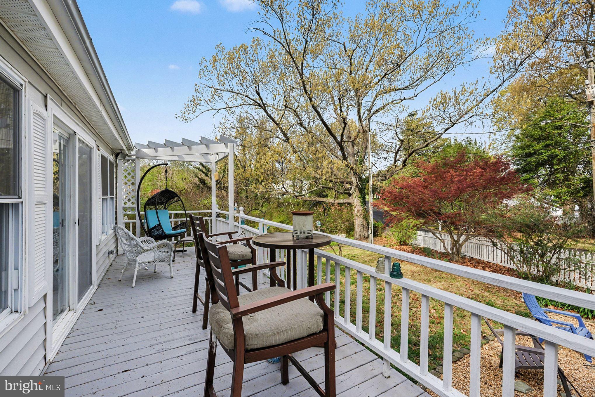 BLUFF POINT - Residential