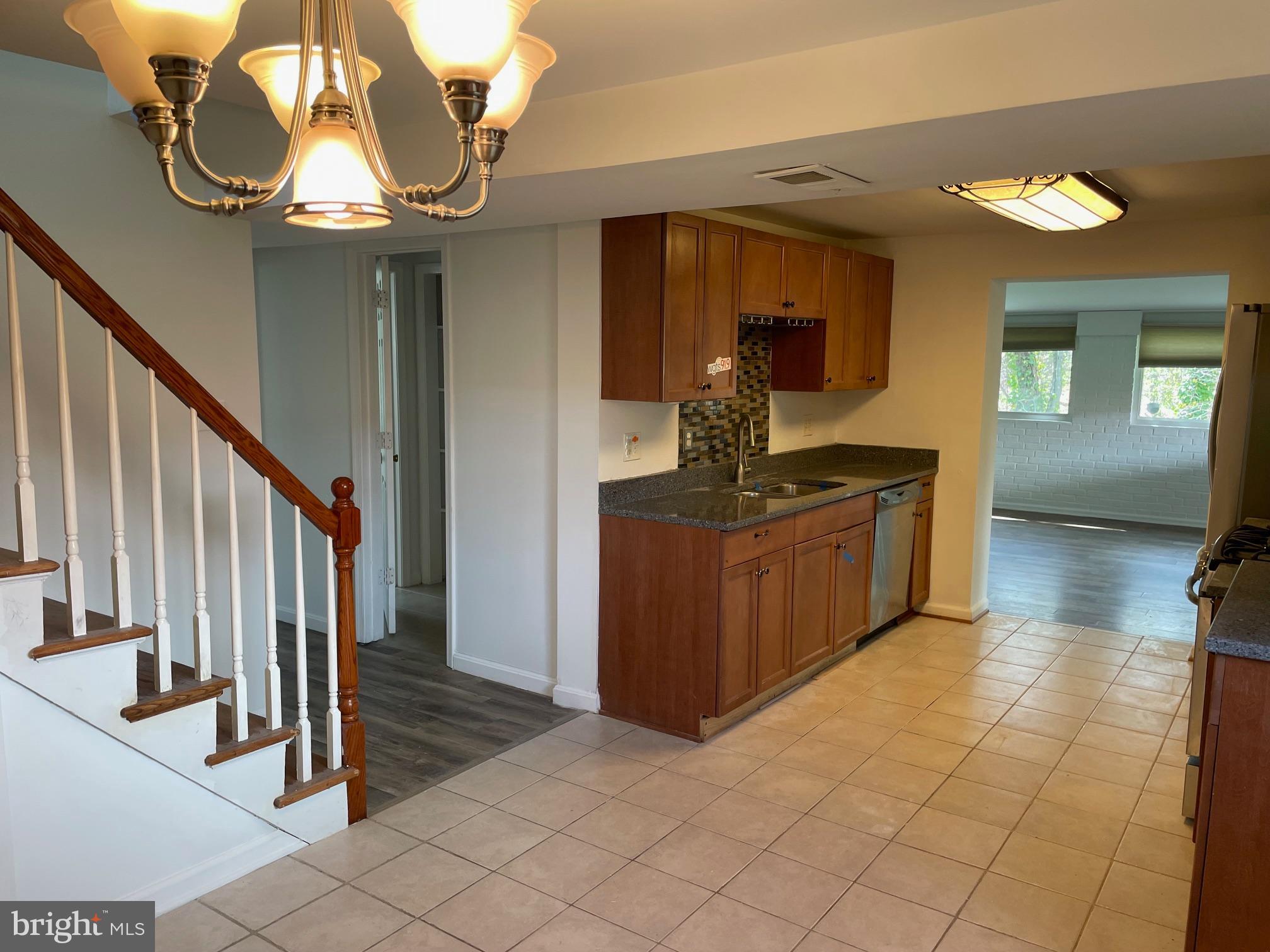 WOODBRIDGE - Residential Lease