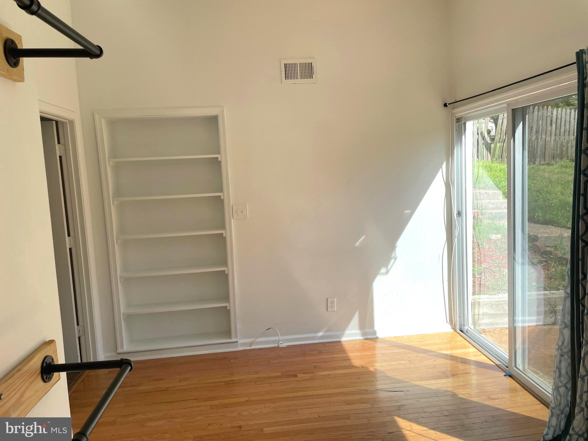 WOODBRIDGE - Residential Lease