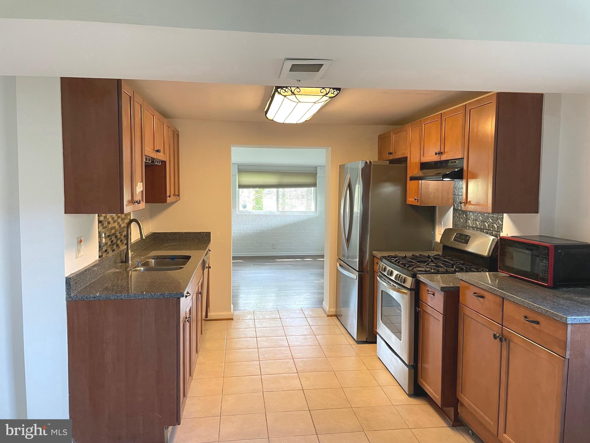 WOODBRIDGE - Residential Lease